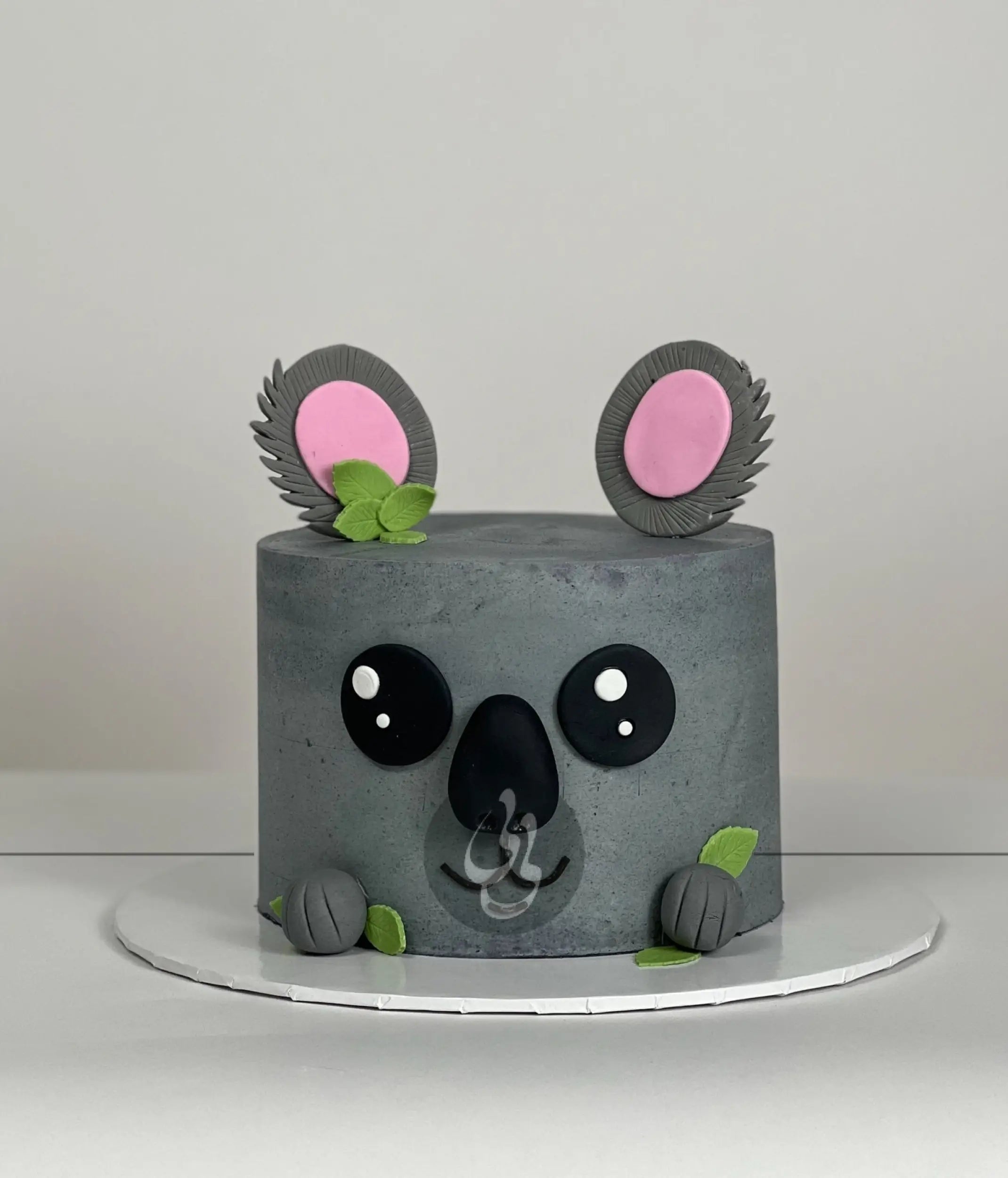 Animal face on buttercream - custom cake