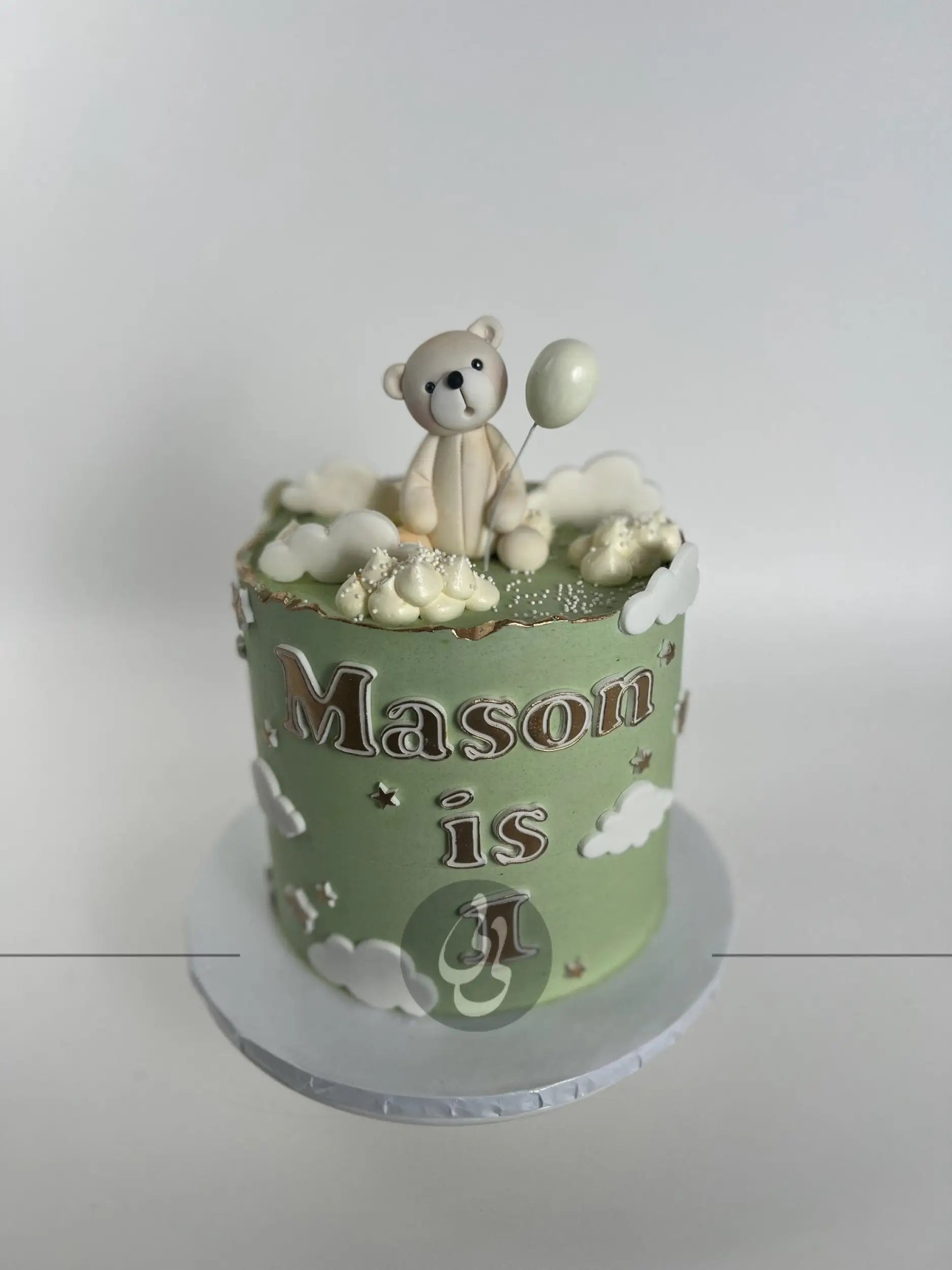 Animals & clouds on buttercream - custom cake