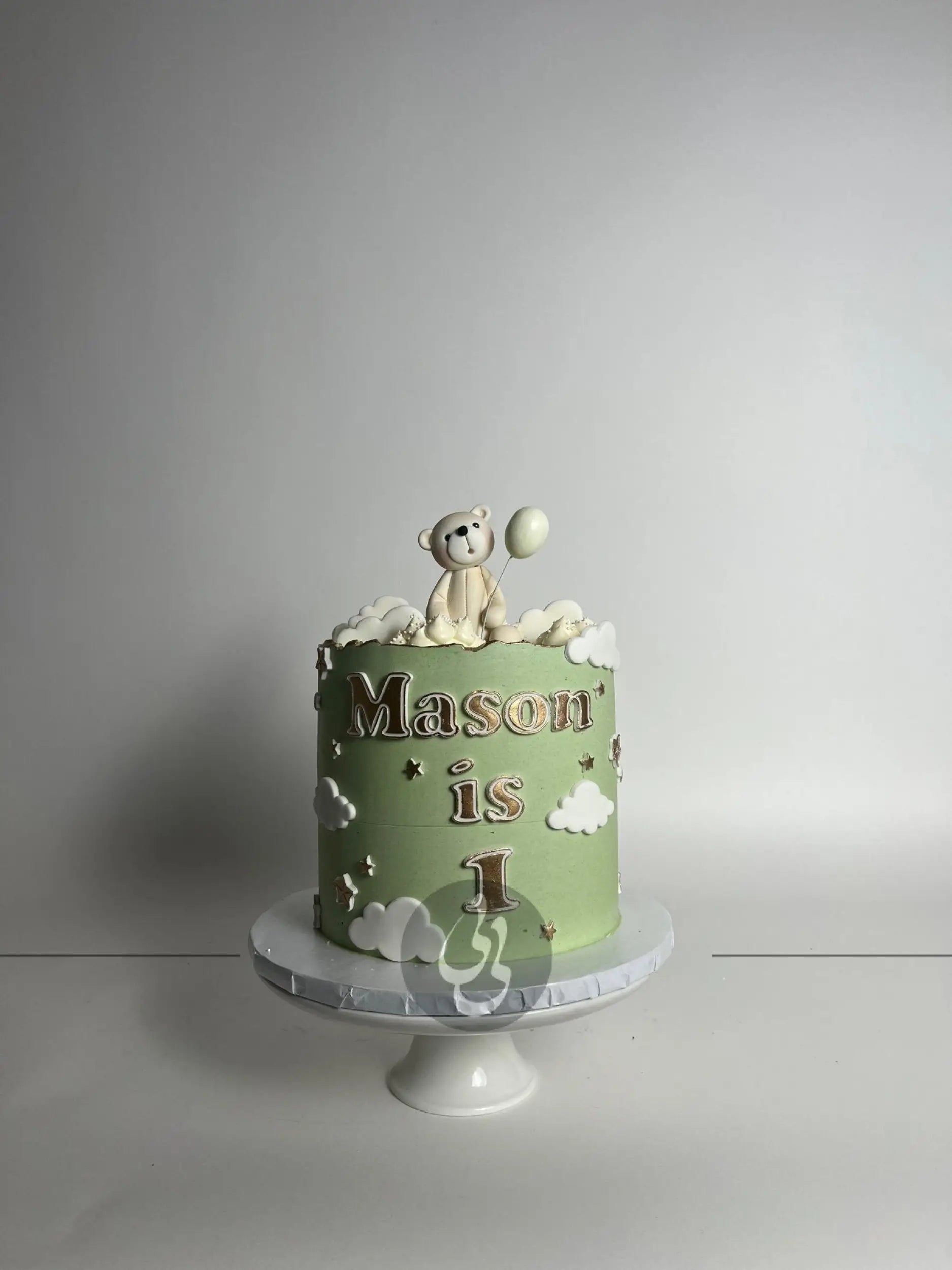 Animals & clouds on buttercream - custom cake