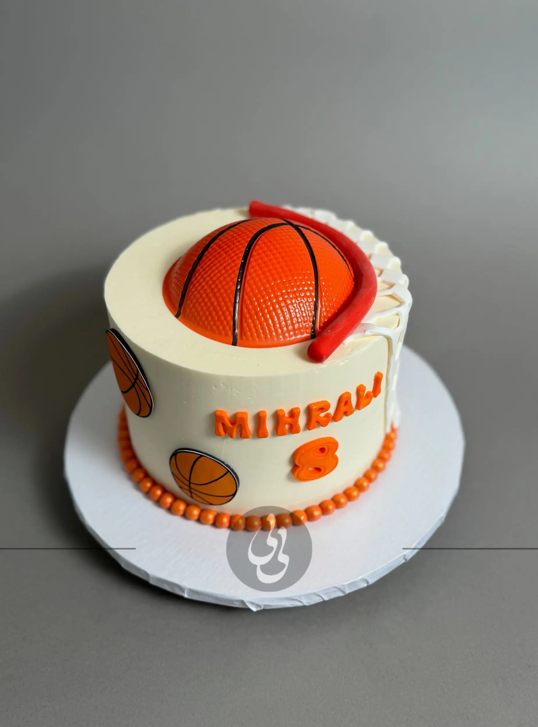 Basketball slam dunk - custom cake