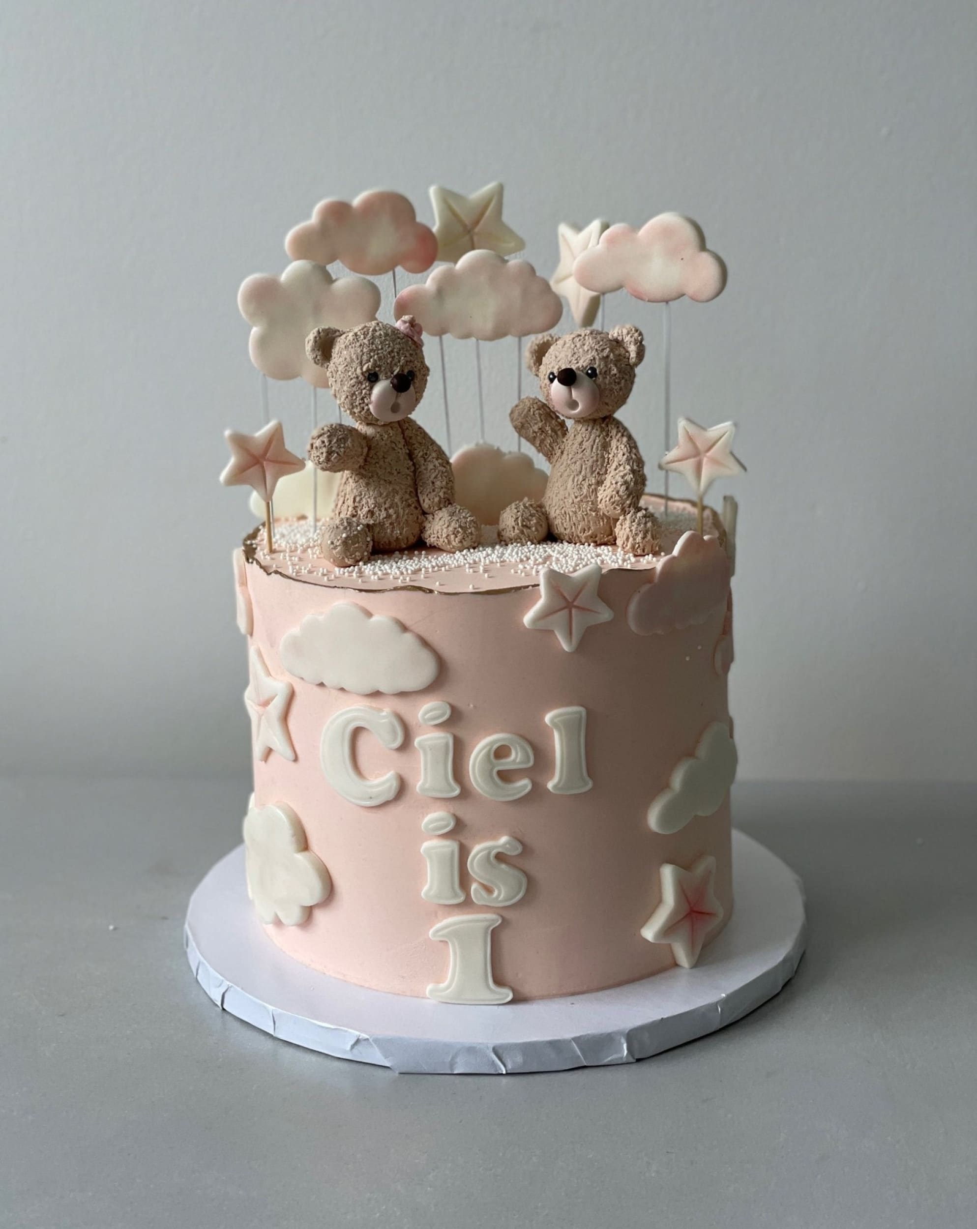 Bears in the clouds - custom cake