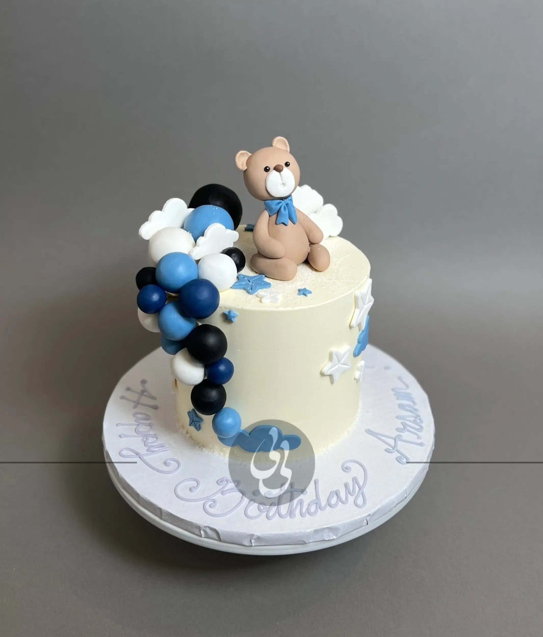 Bears & spheres on buttercream - custom cake