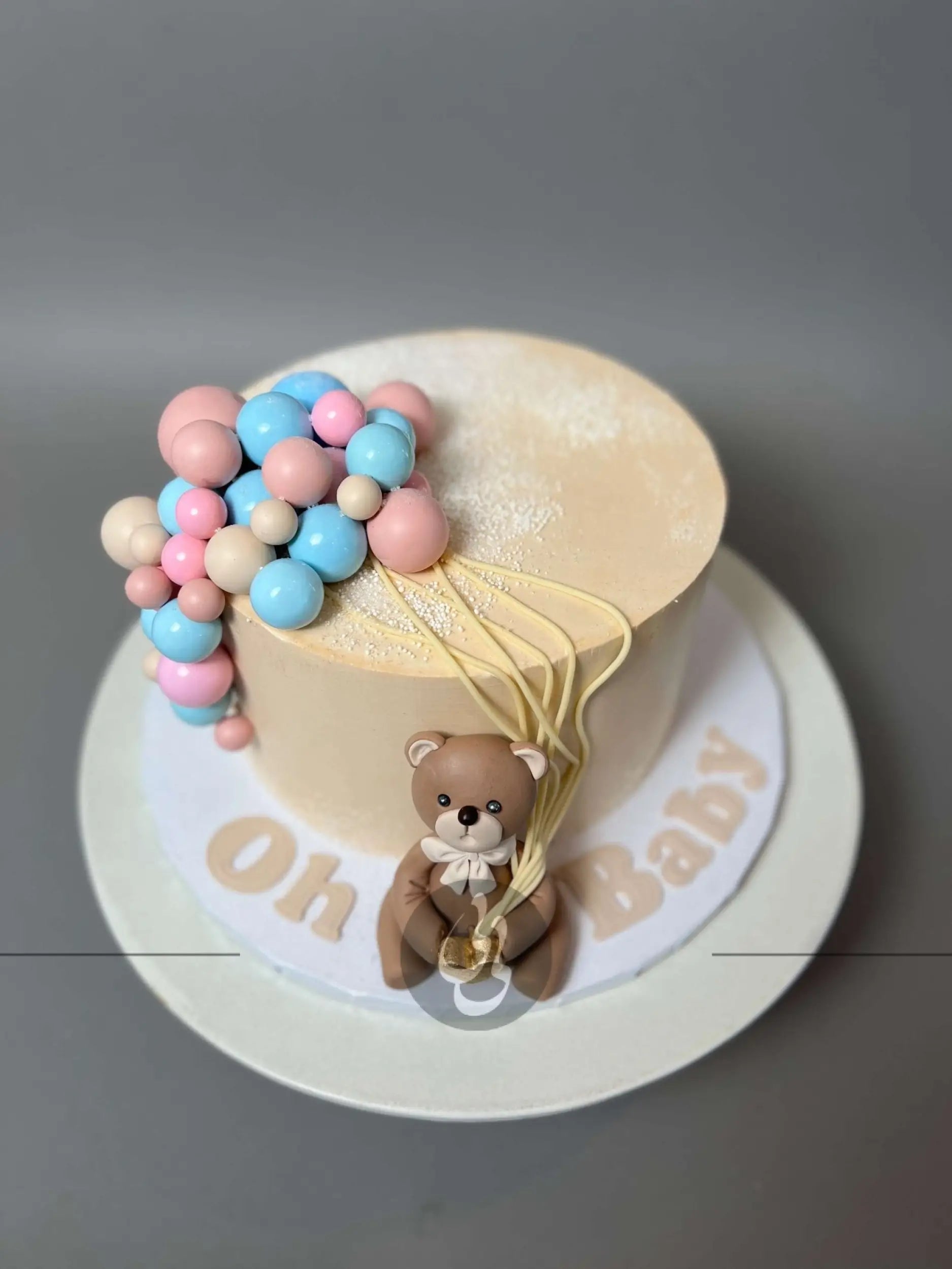 Bears & spheres on buttercream - custom cake