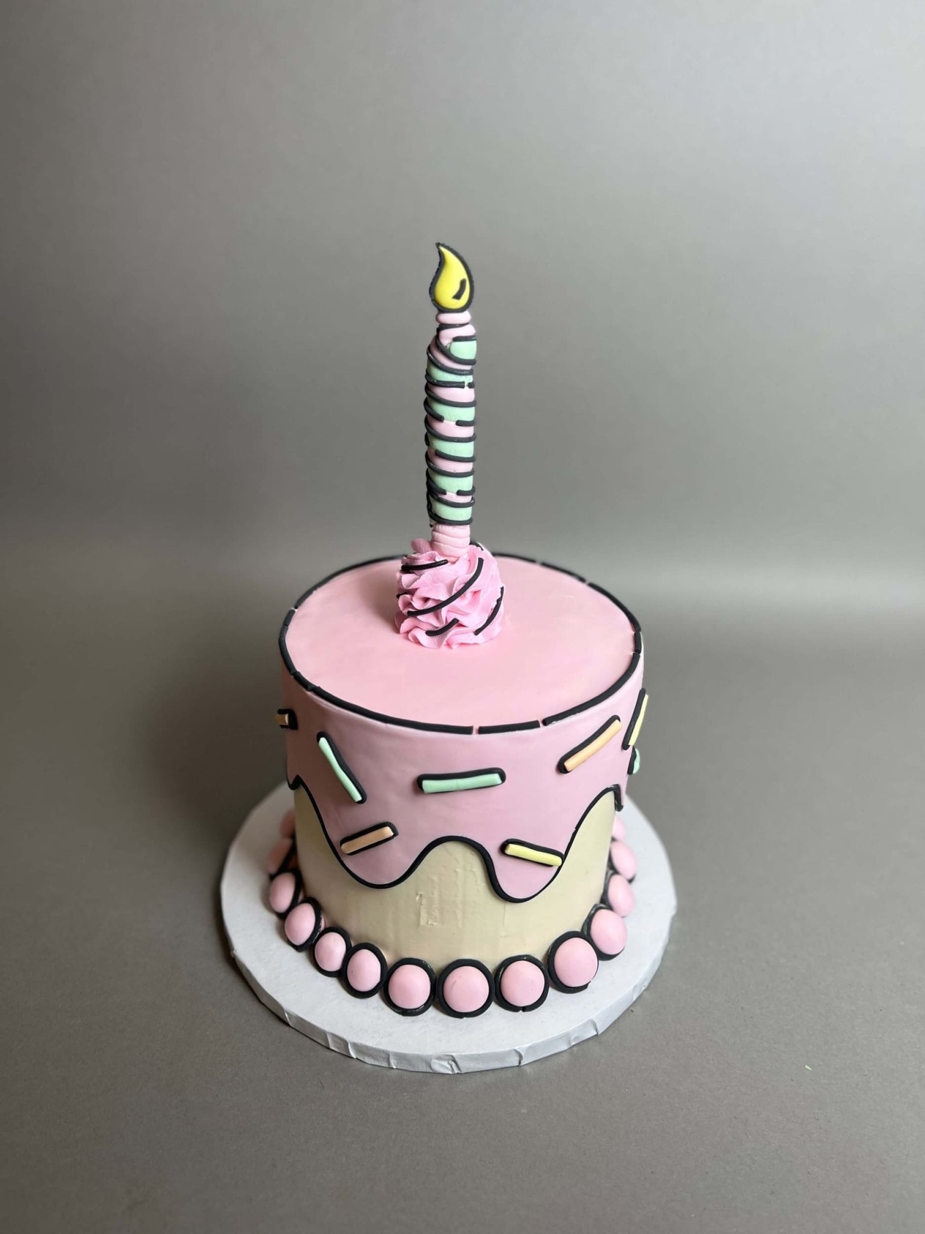 Cartoon pop-art cake - custom cake