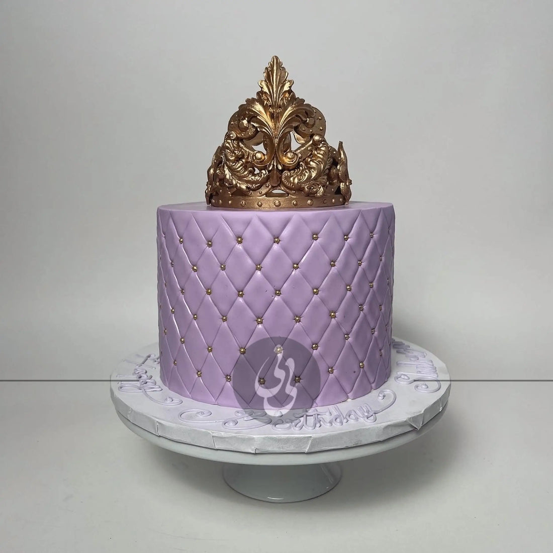 Crown on quilted fondant - custom cake