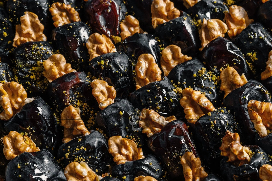 Date & walnut tray - pastry