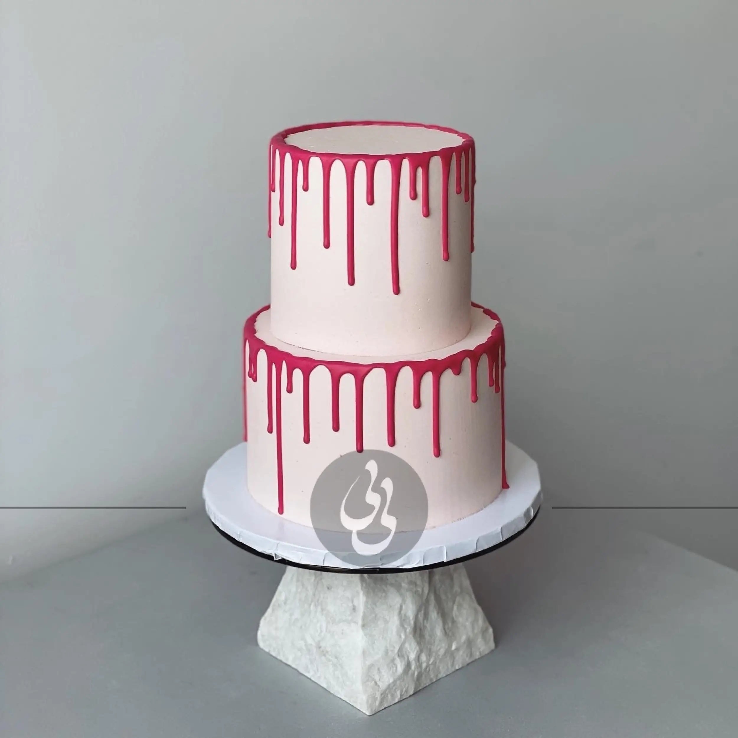 Drips & fresh flowers on buttercream - custom cake