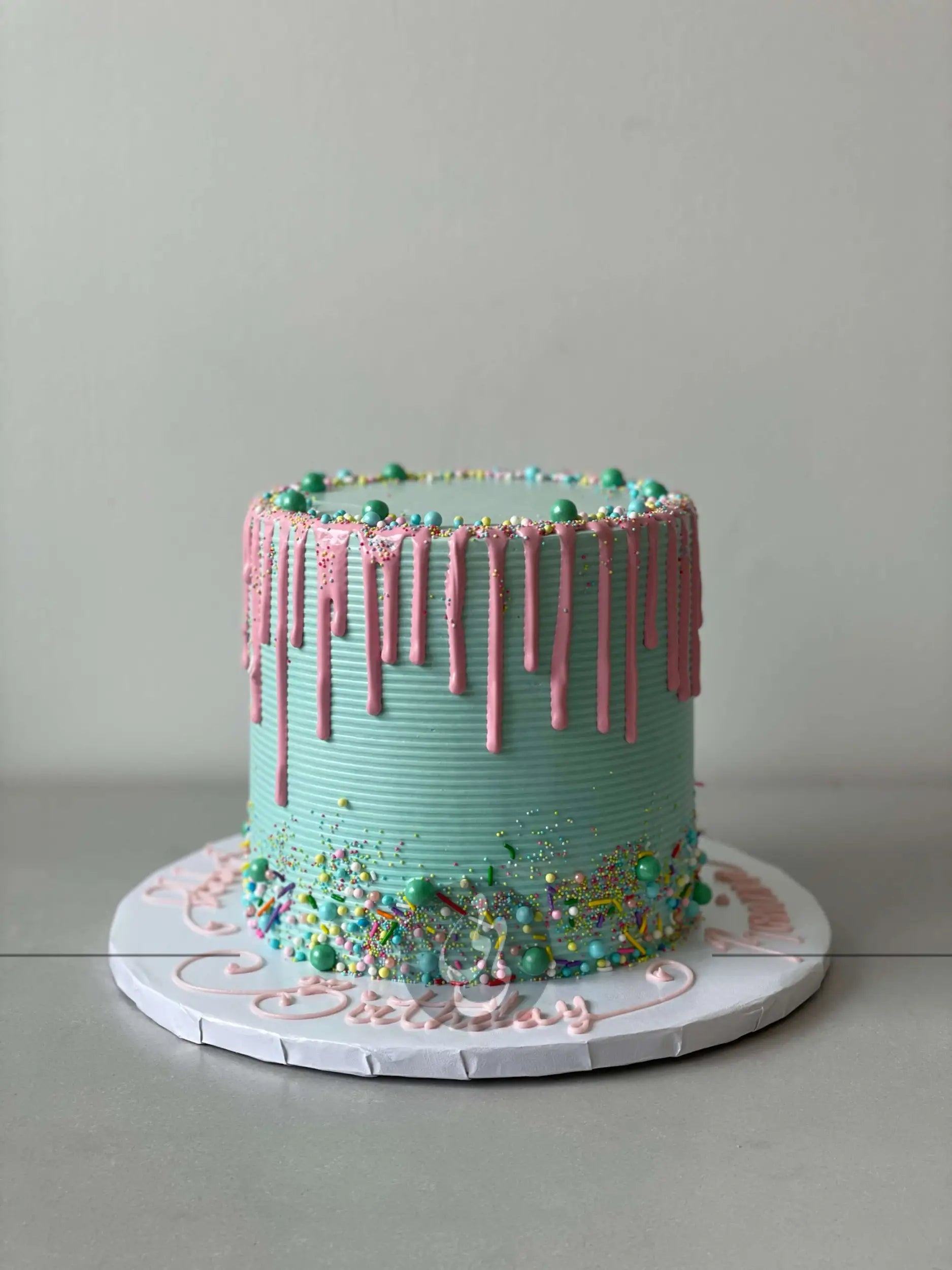 Drips on buttercream - custom cake