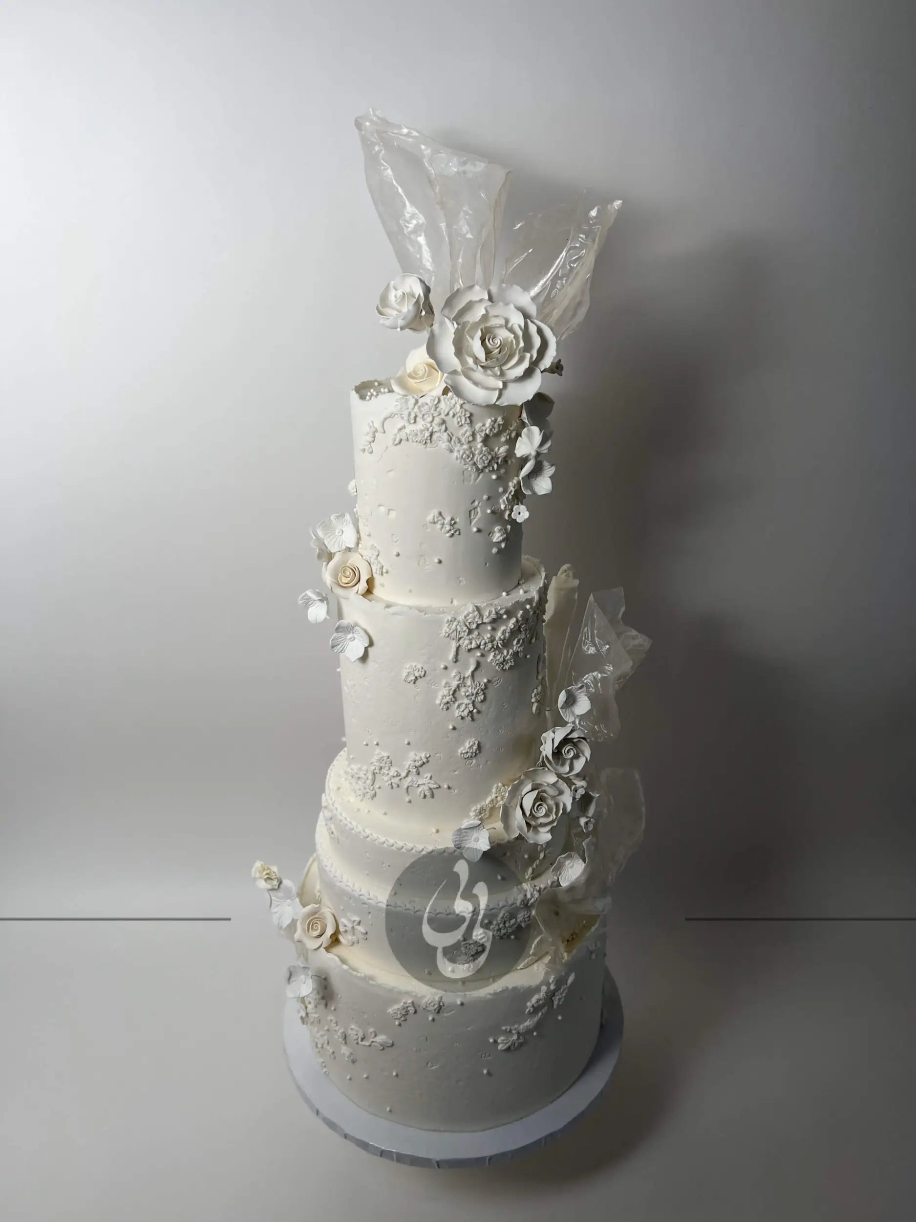 Ethereal white wedding - wedding cake