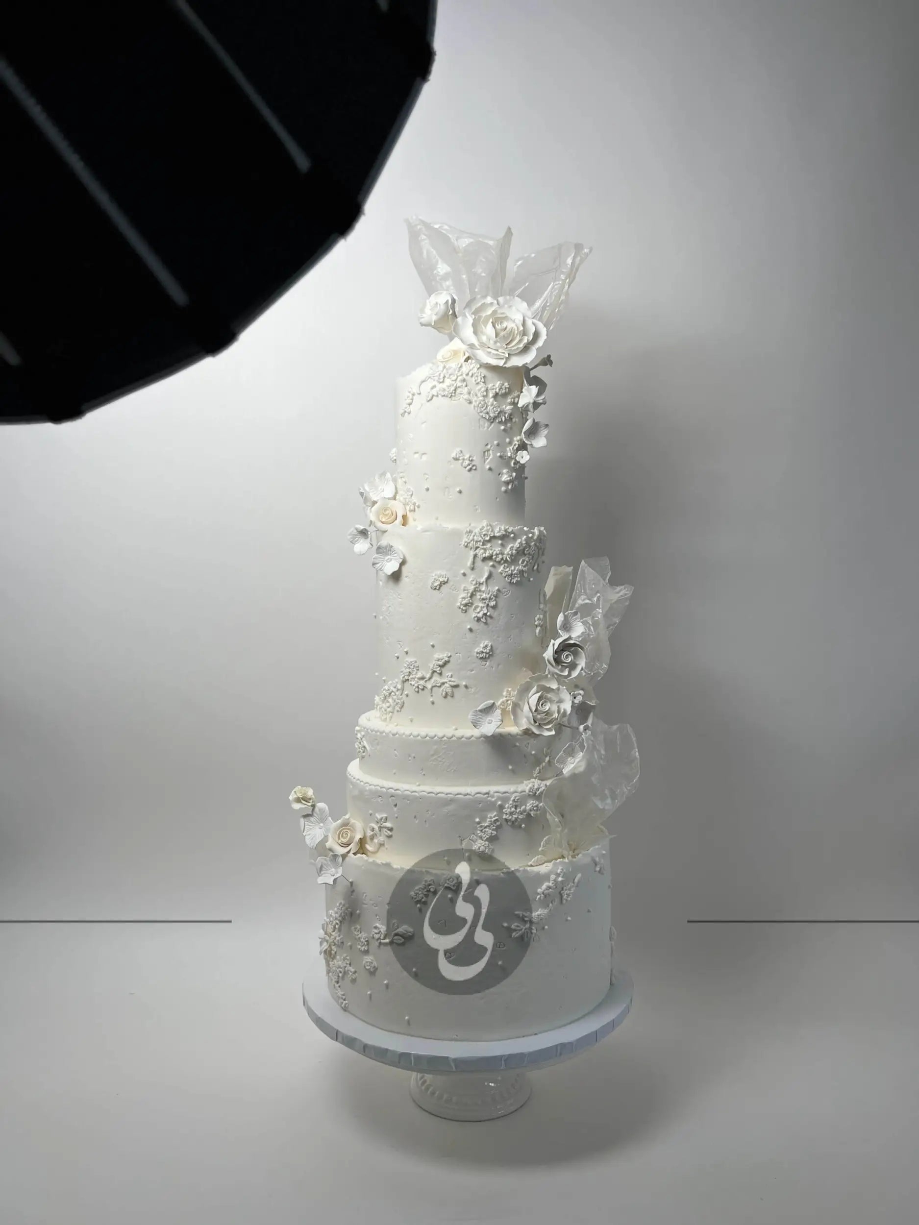 Ethereal white wedding - wedding cake