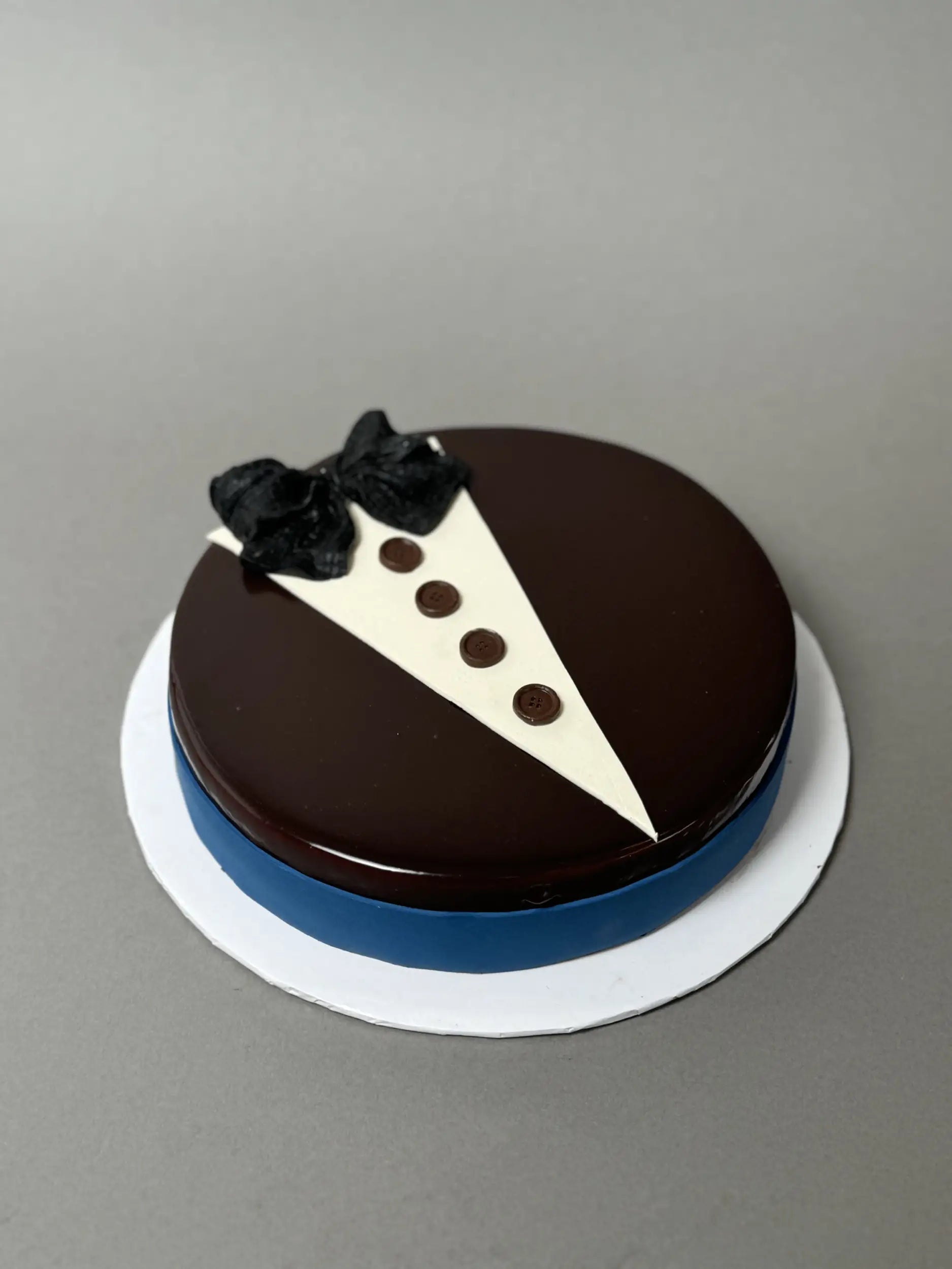 Fathers day bow tie - custom cake