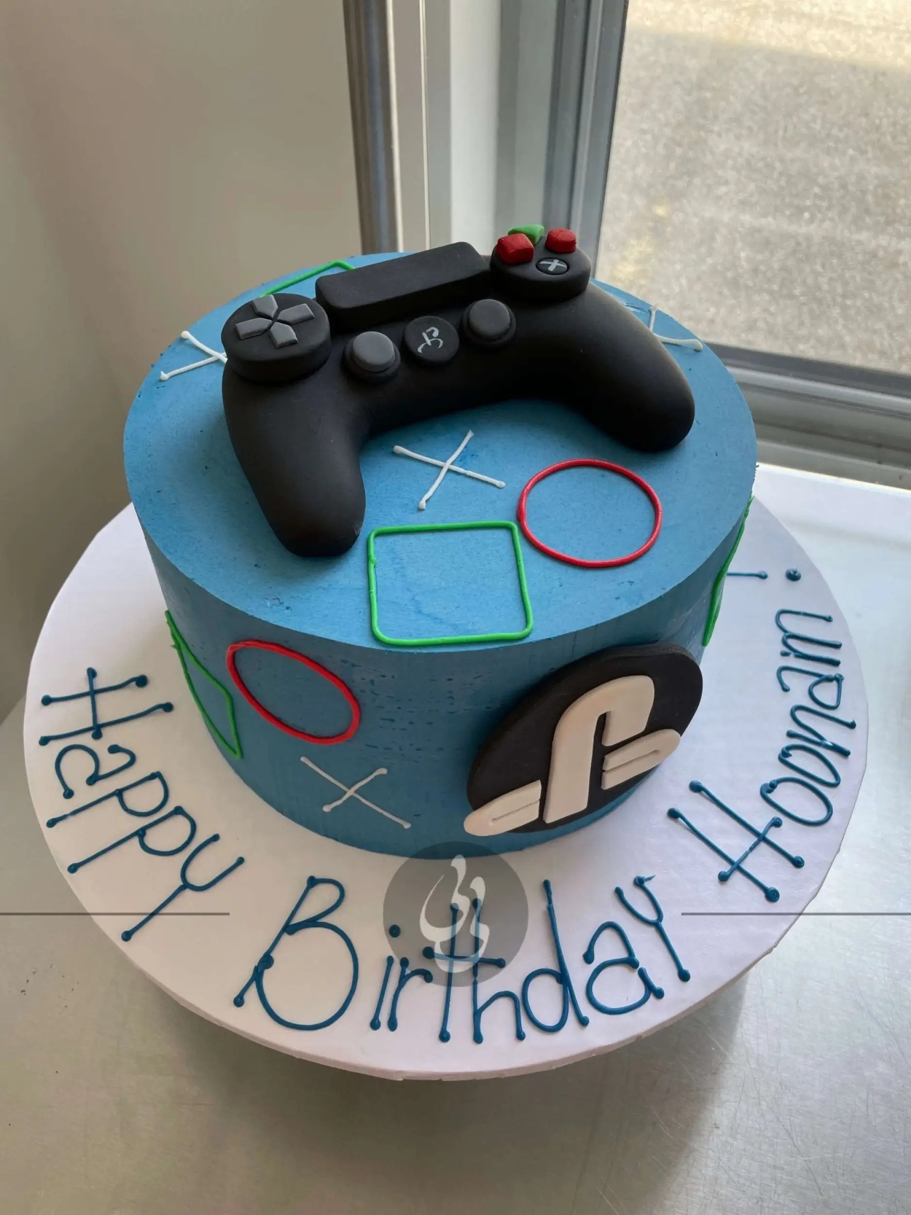 Gamer playstation & joystick - custom cake