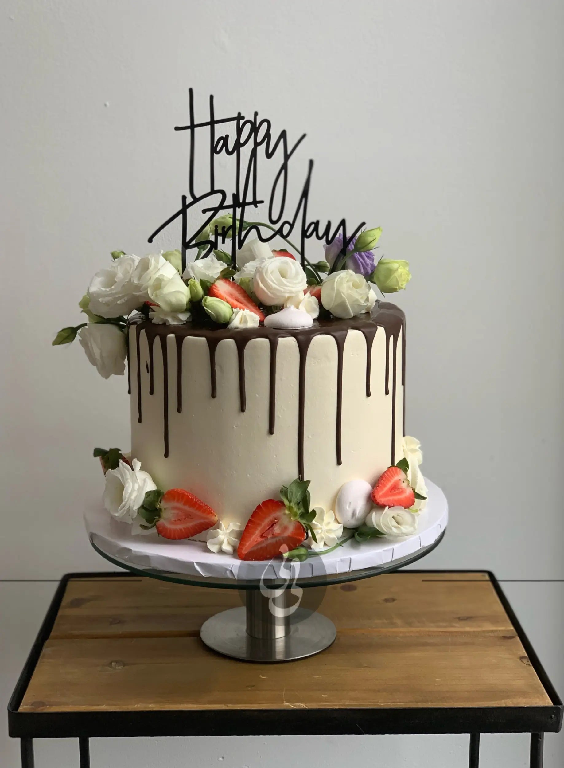 Ganache drips & fresh flowers - custom cake