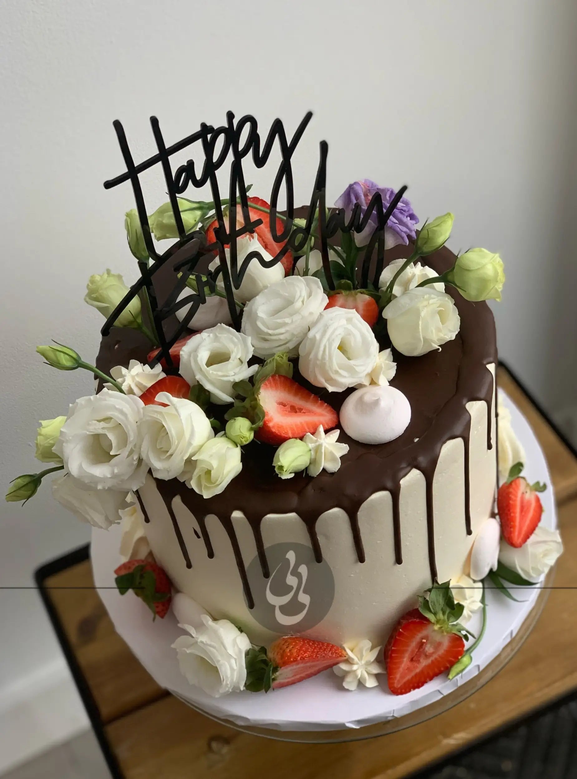 Ganache drips & fresh flowers - custom cake