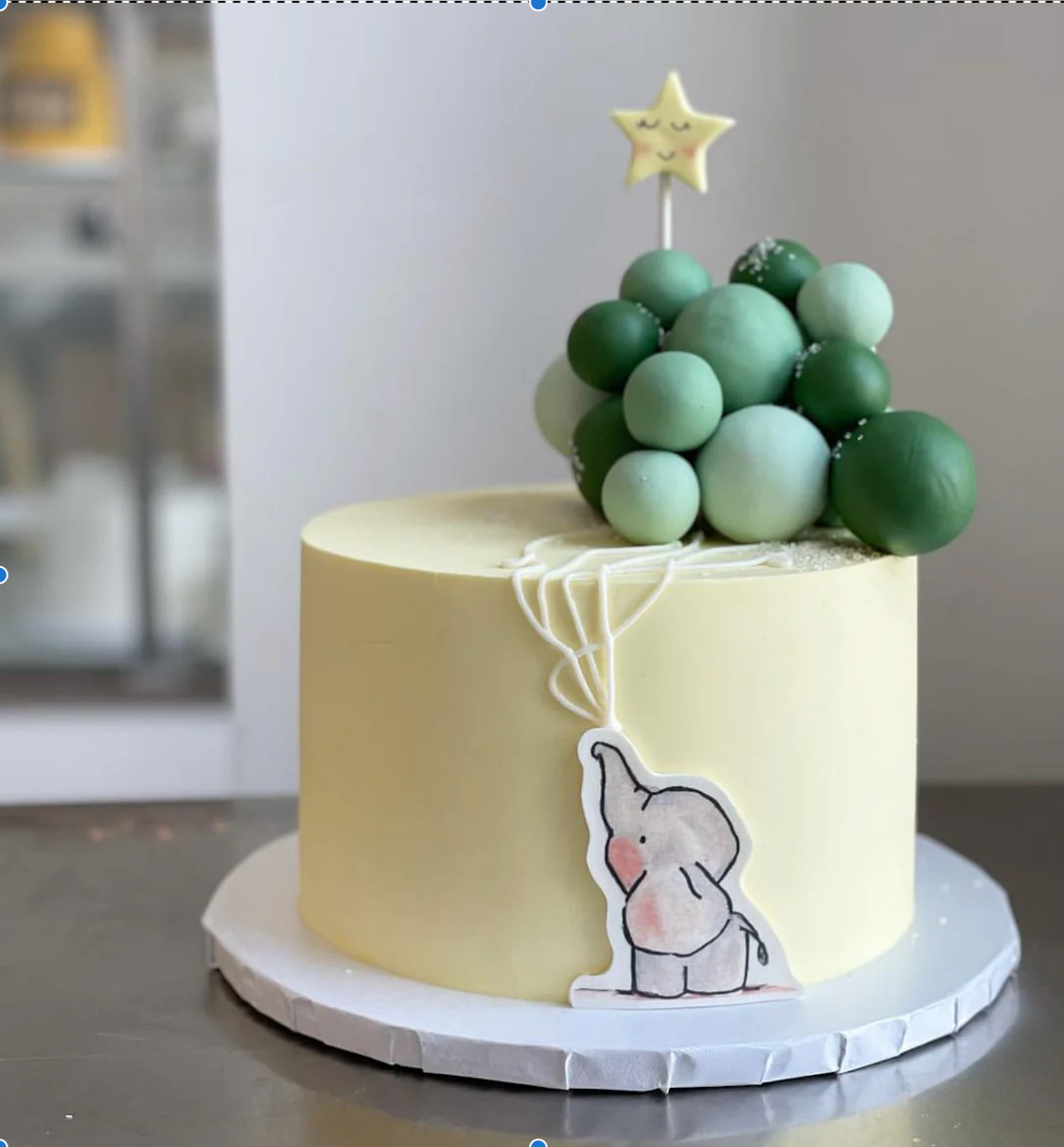 Gender reveal baby animal & spheres - custom cake