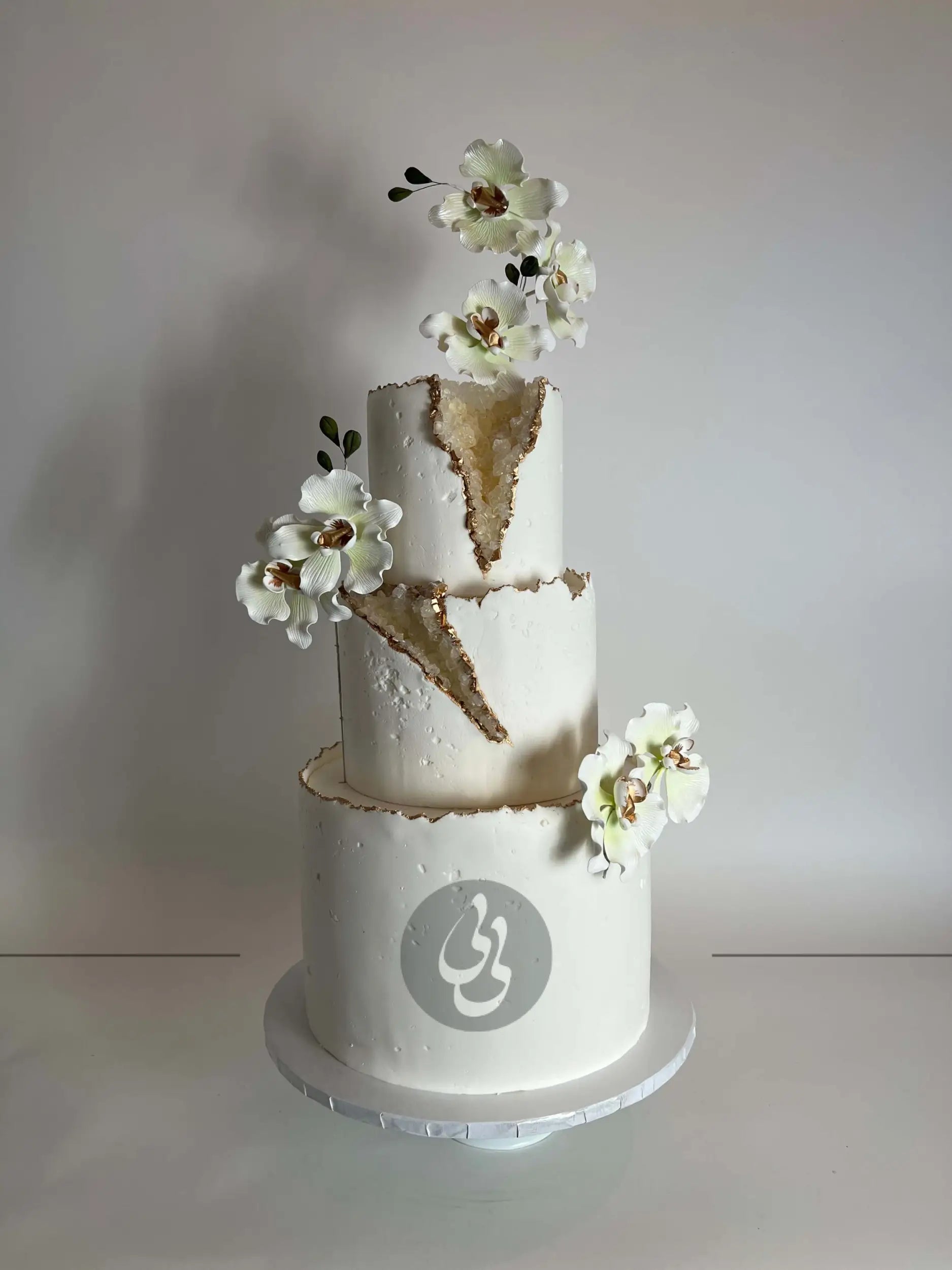 Geode and sugar orchids - wedding cake