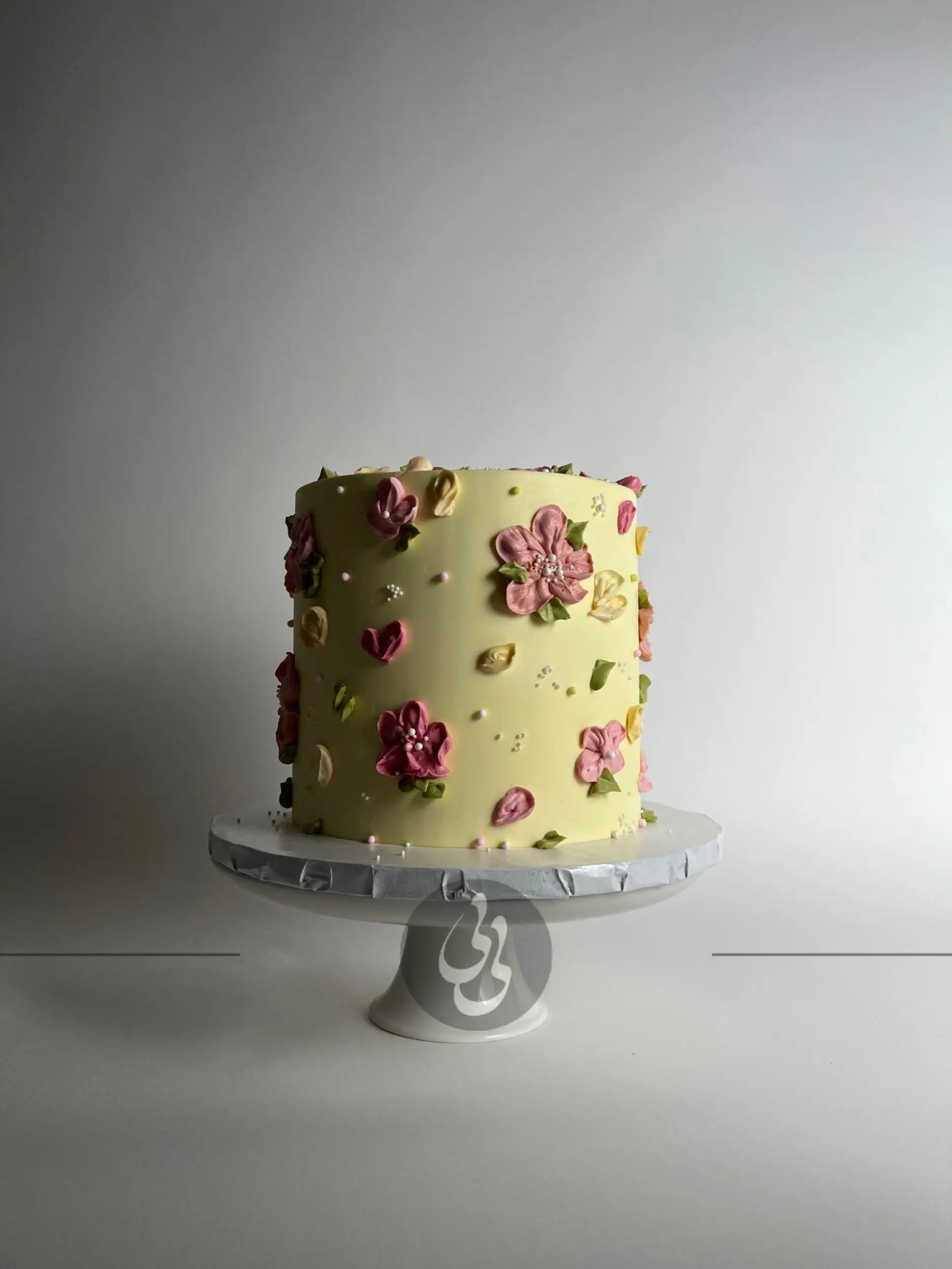 Hand piped flowers on buttercream - custom cake