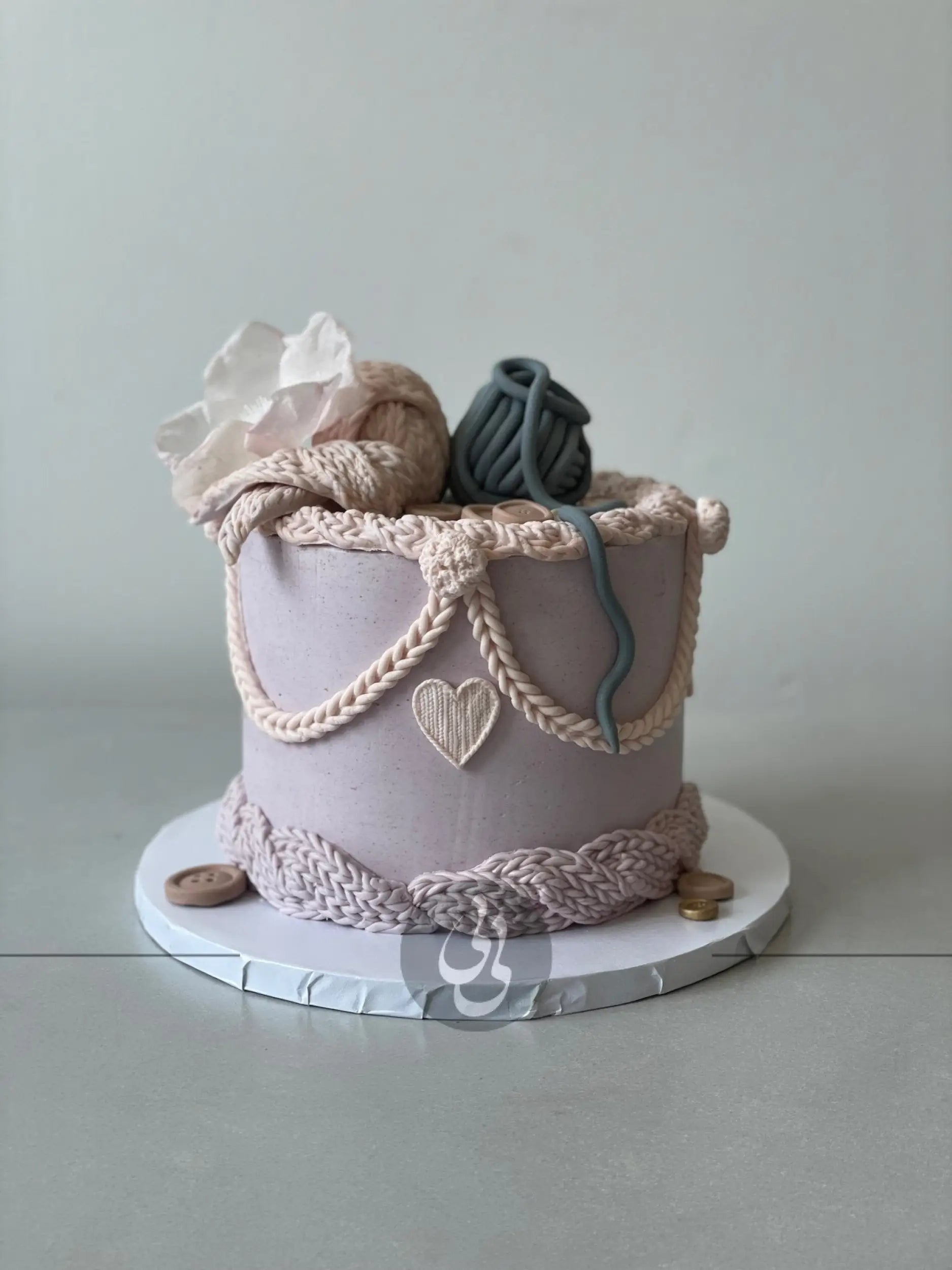 Knitting on buttercream - custom cake