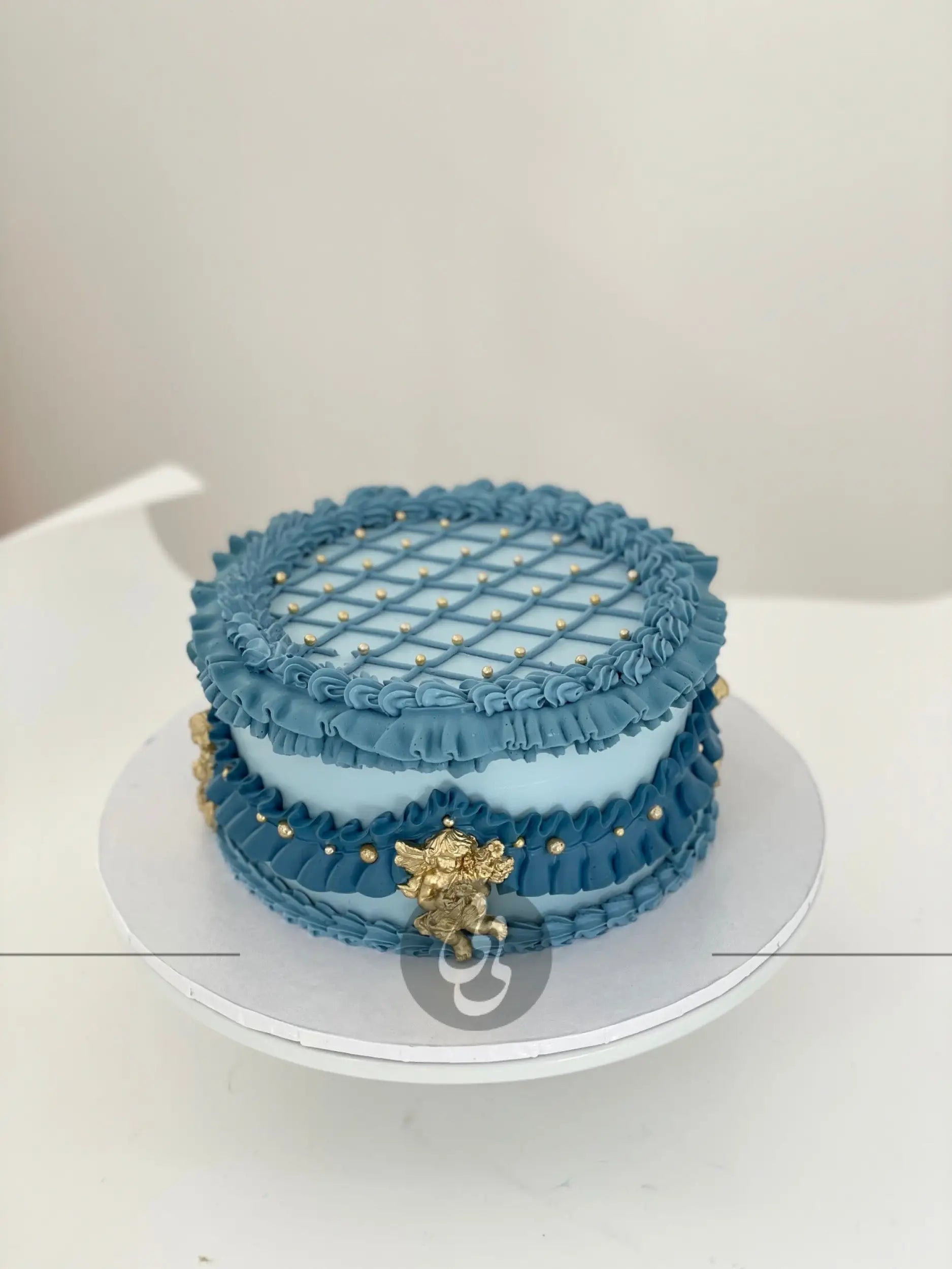 Lambeth angels & frills on buttercream - custom cake