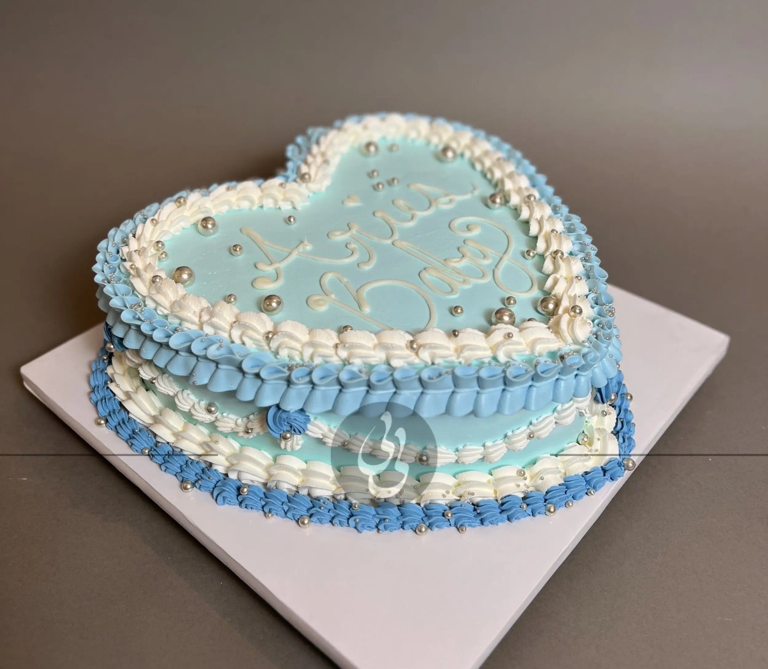 Lambeth heart in buttercream - custom cake