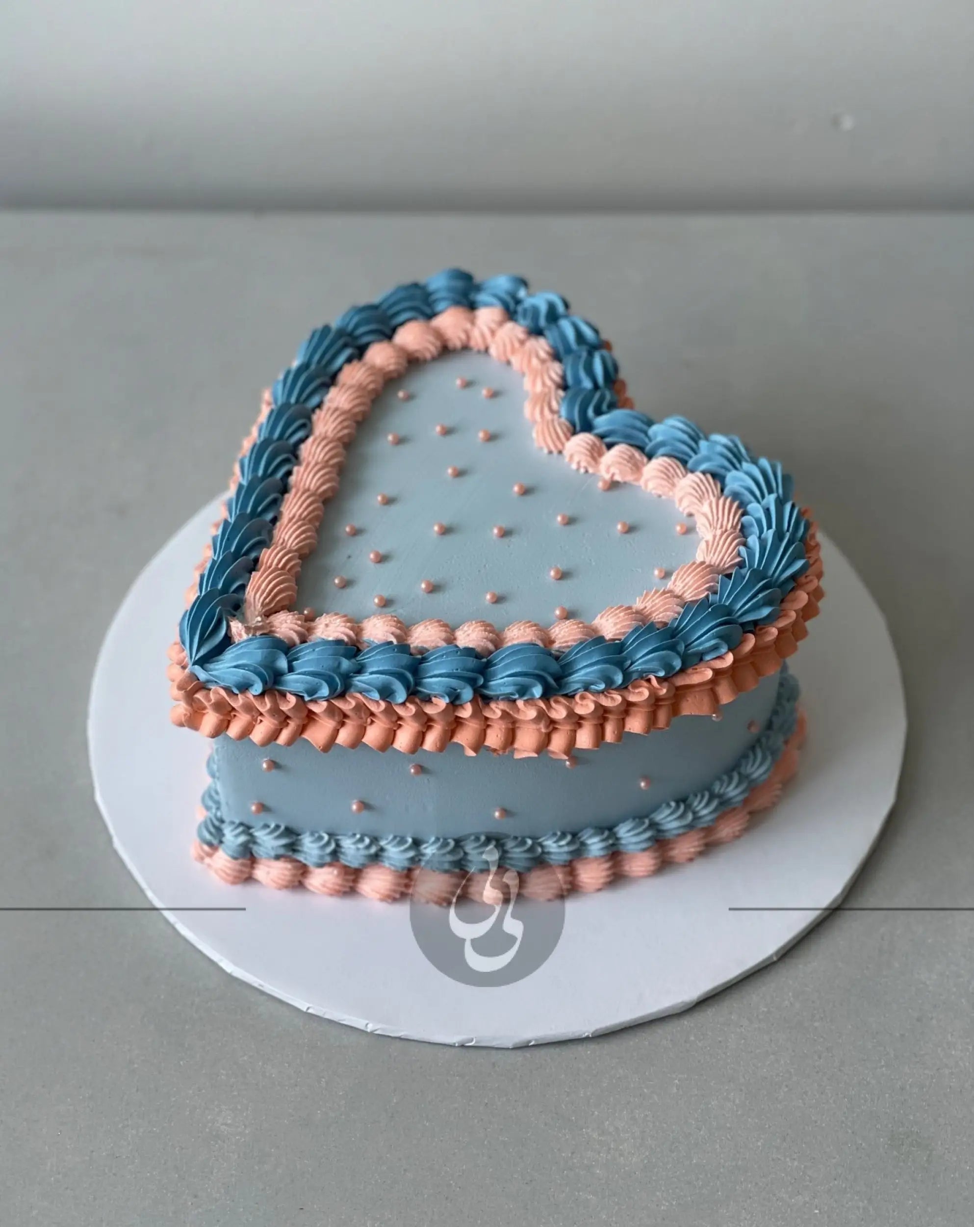 Lambeth heart in whipped cream - custom cake