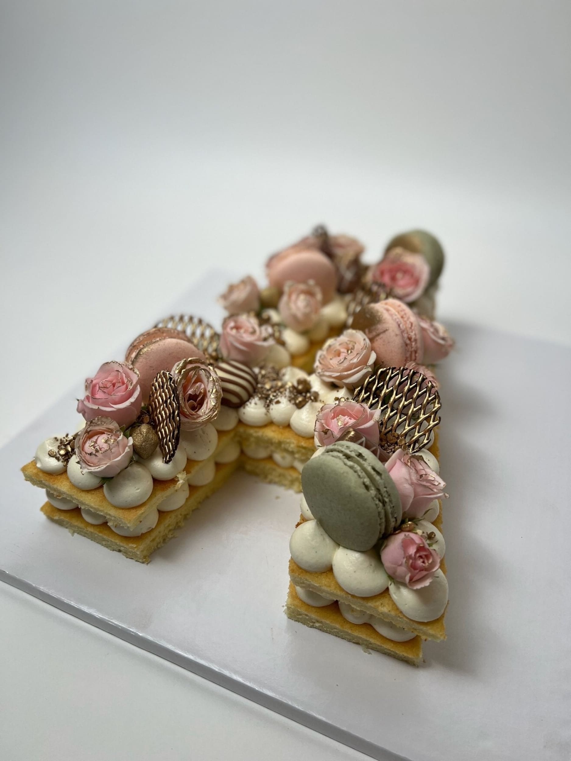 Letter/number cake in buttercream - custom cake