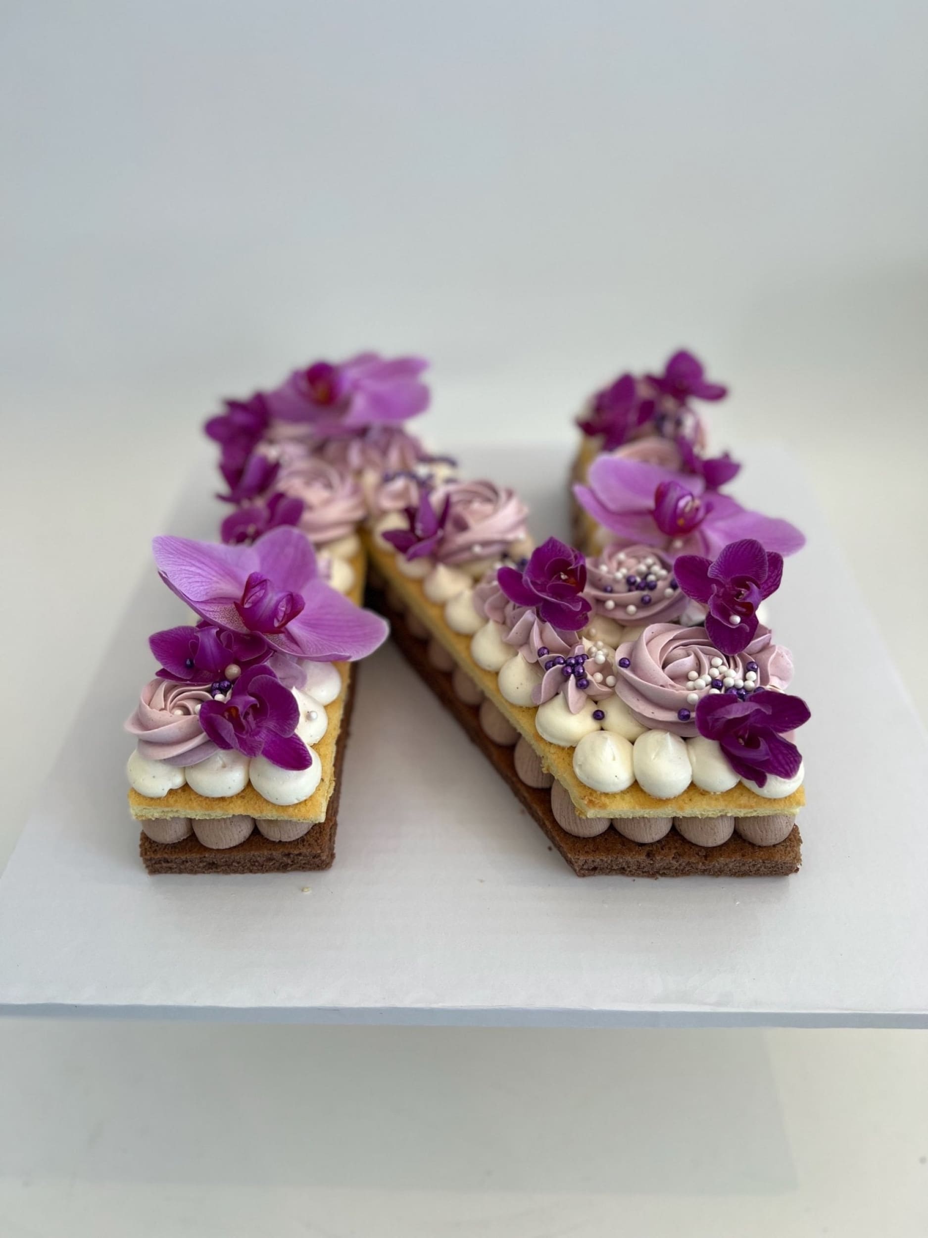 Letter/number cake in buttercream - custom cake