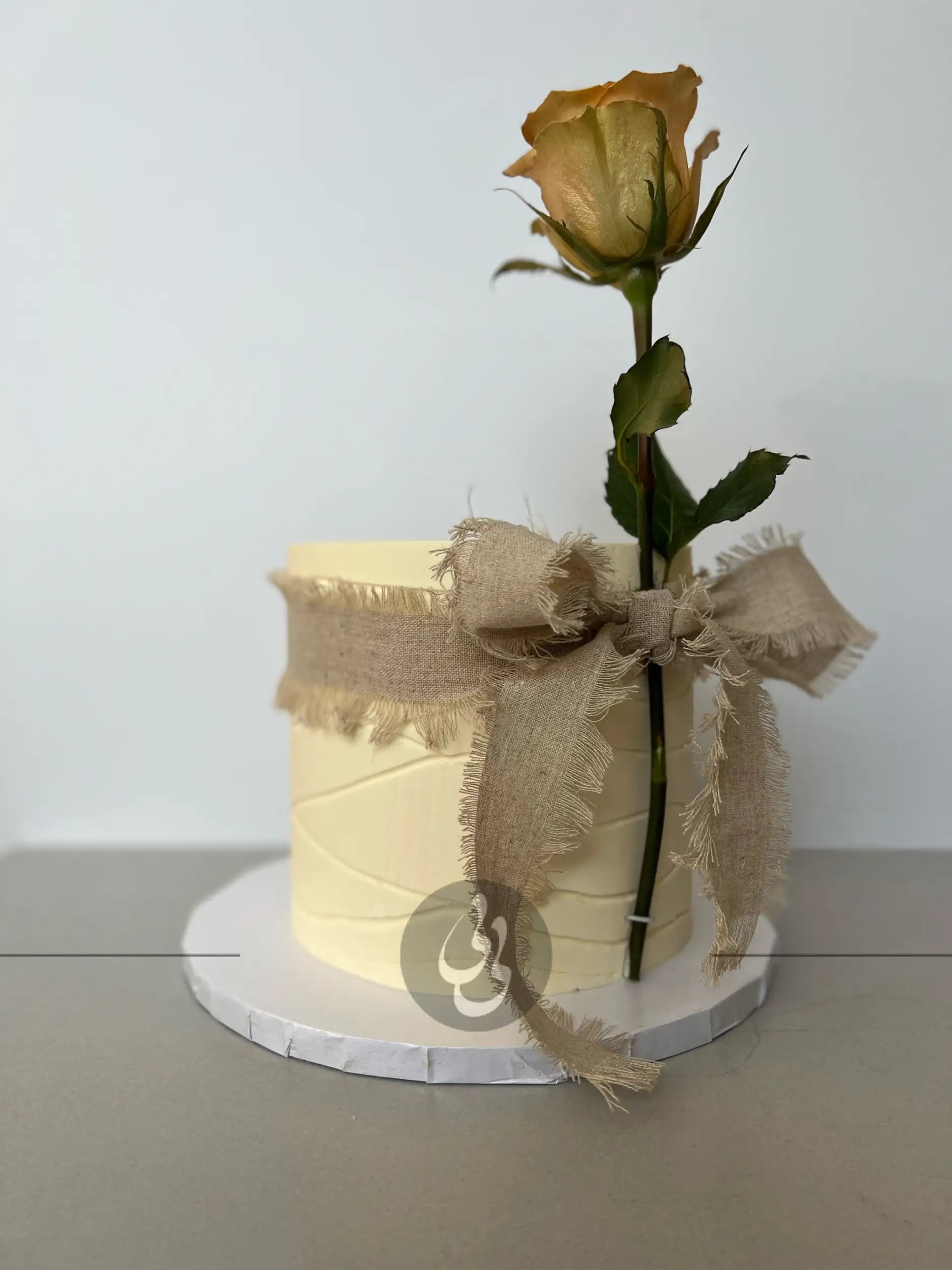 Long stem rose on buttercream - custom cake