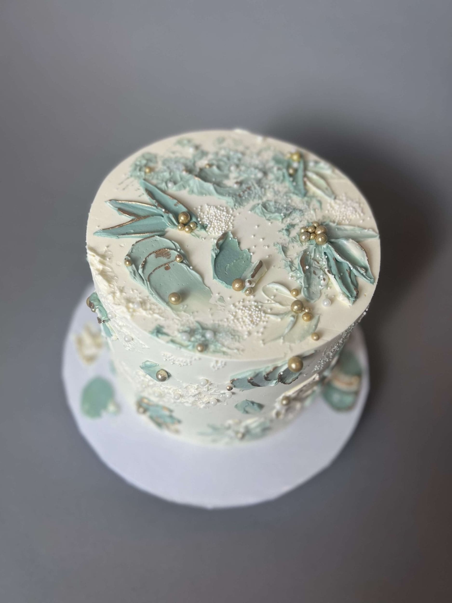 Macarons on pallet knife buttercream - custom cake