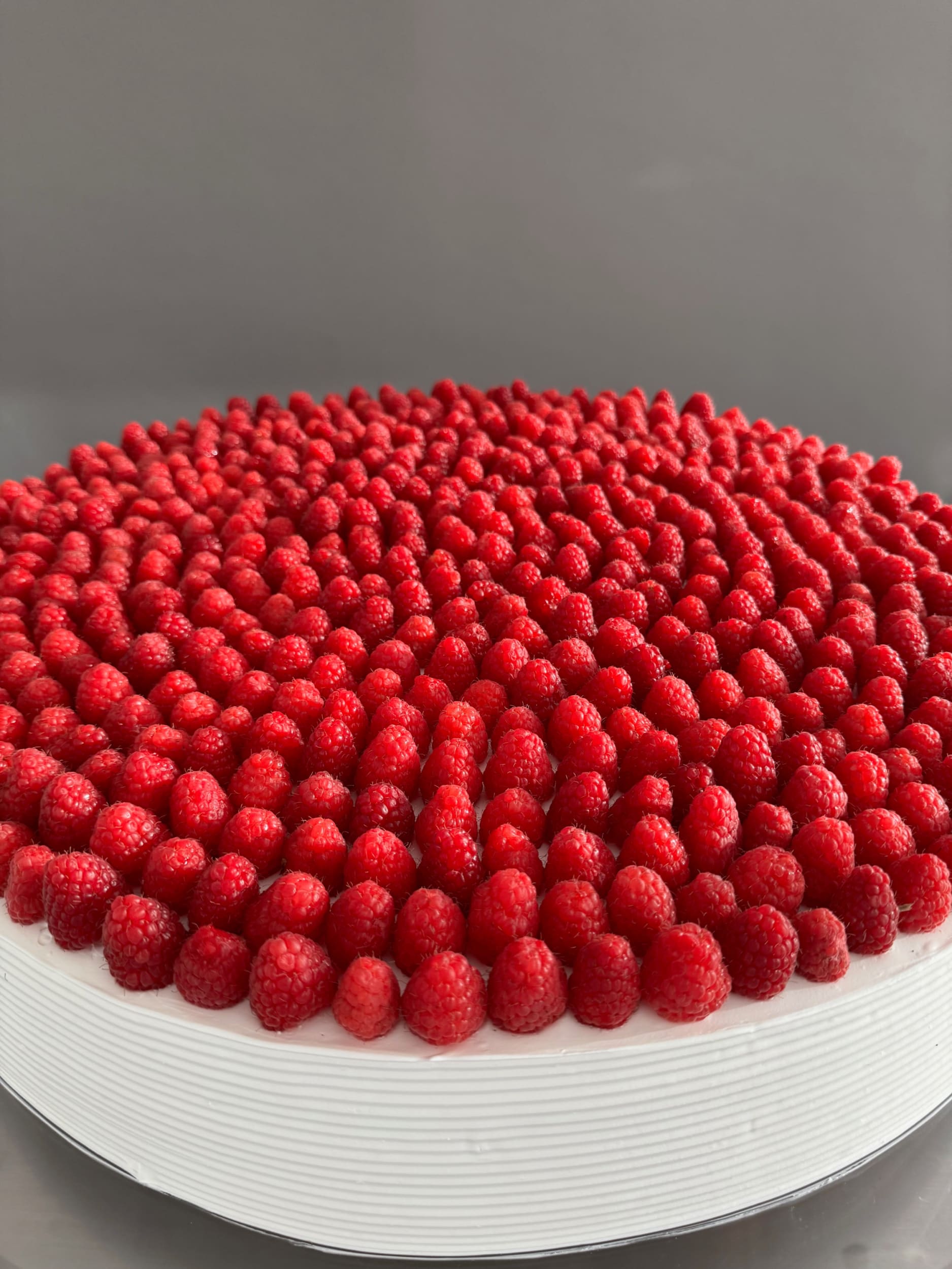 Millefoglie in whipped cream - custom cake