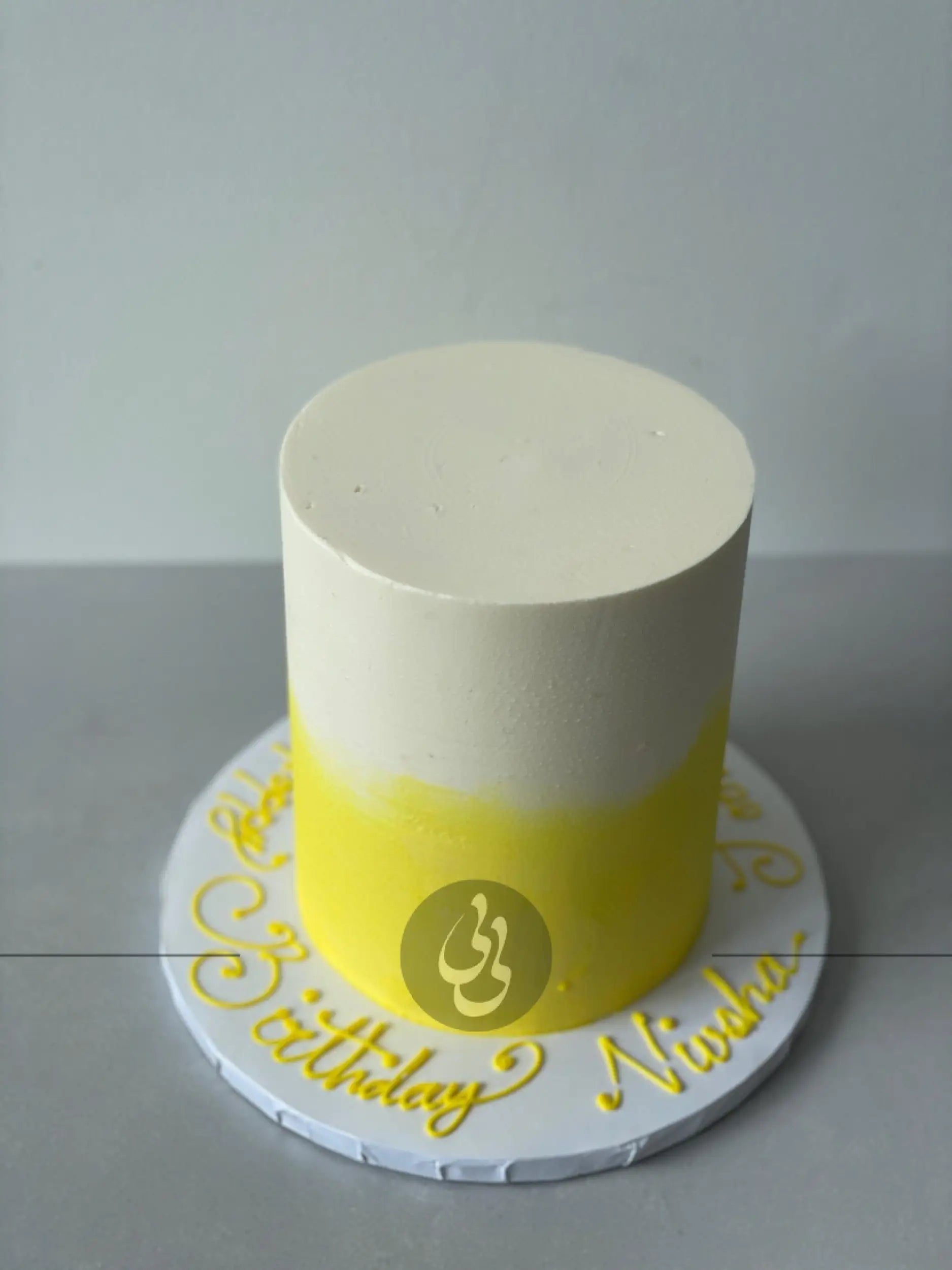 Minimalism on buttercream - custom cake