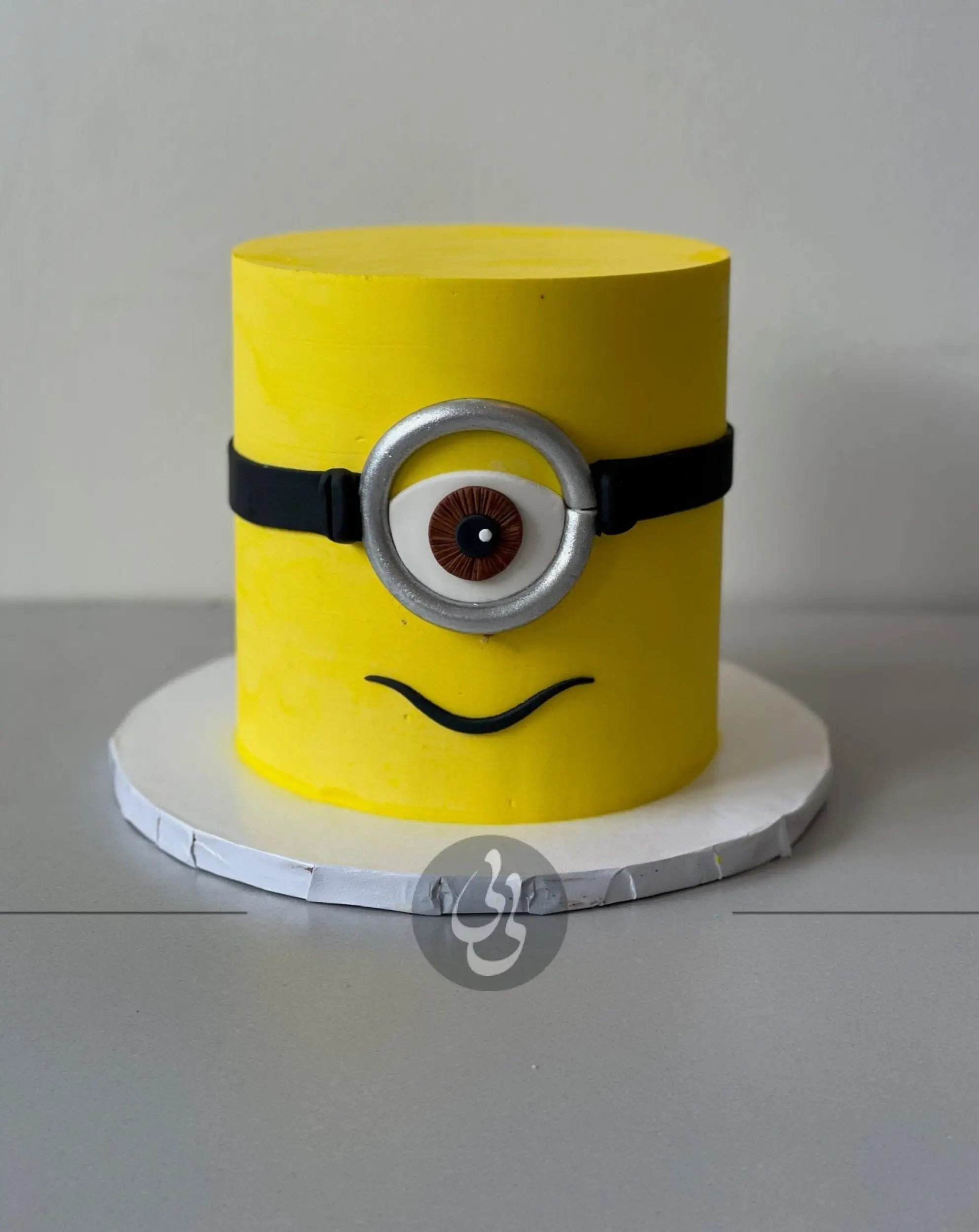 Minion in buttercream - custom cake