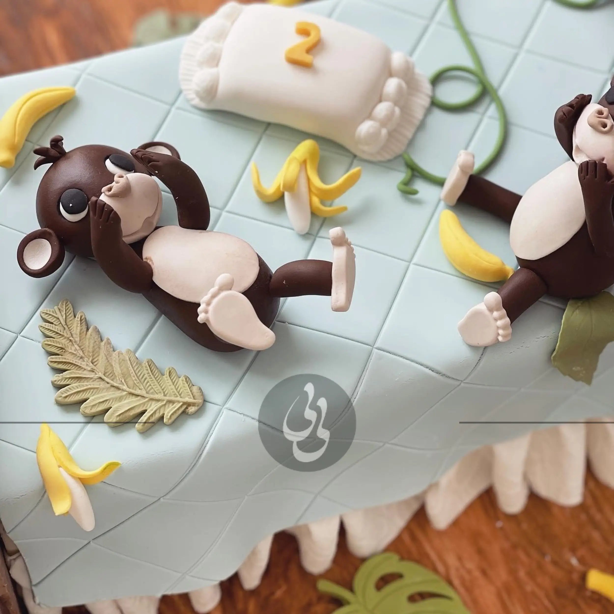 Monkeys jumping on the bed - custom cake