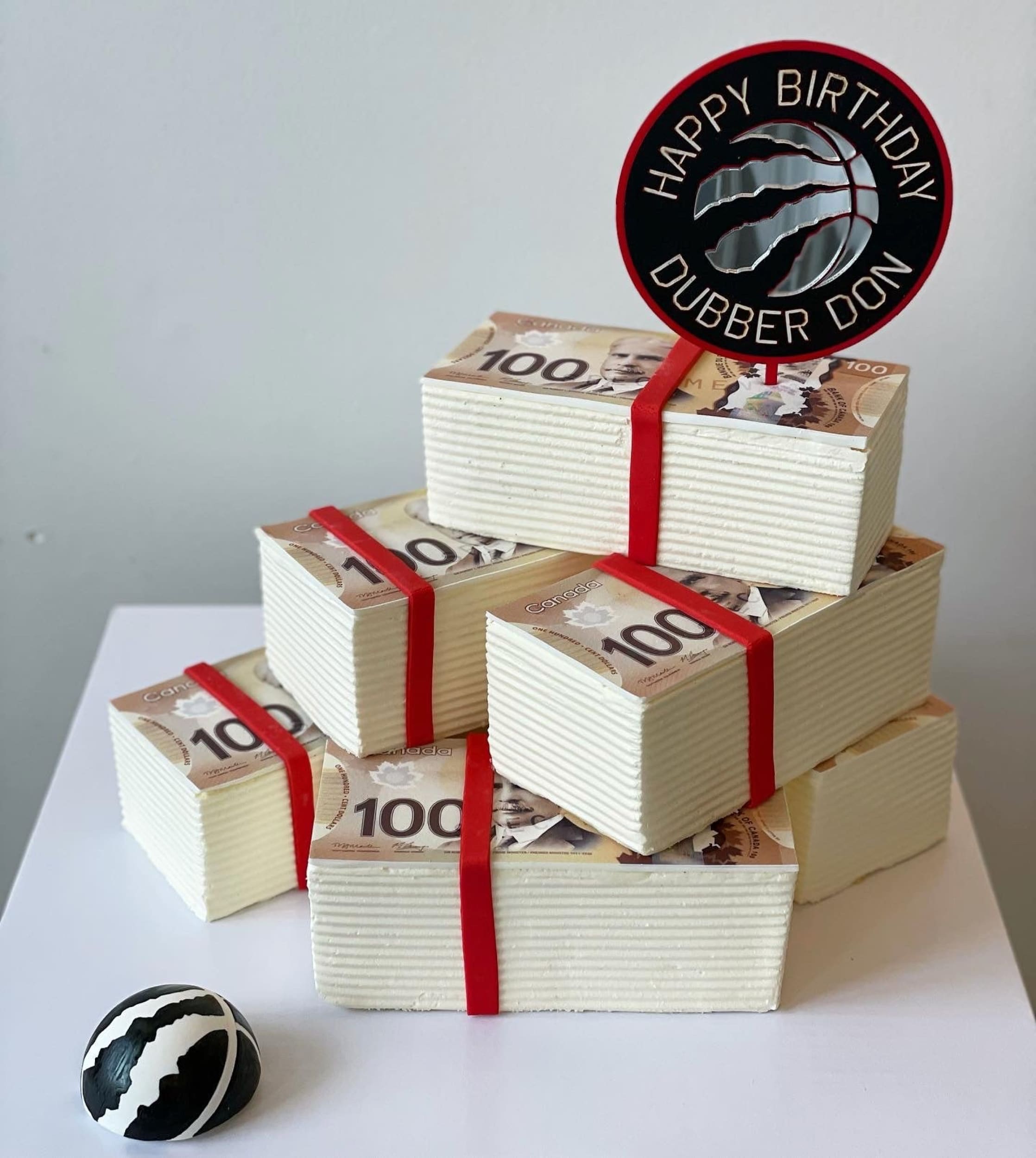 More money - custom cake
