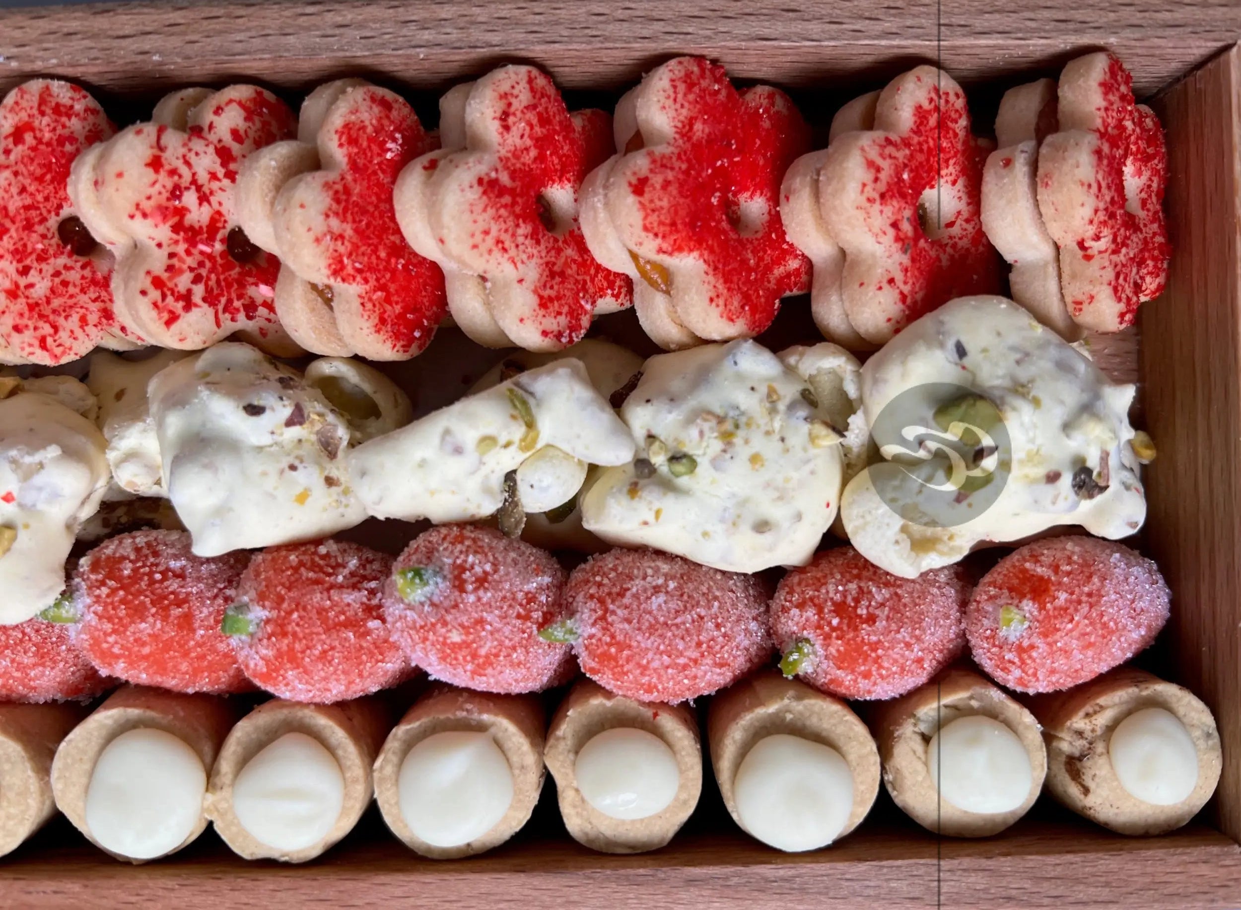 Norouz assorted cookies wooden tray - pastry