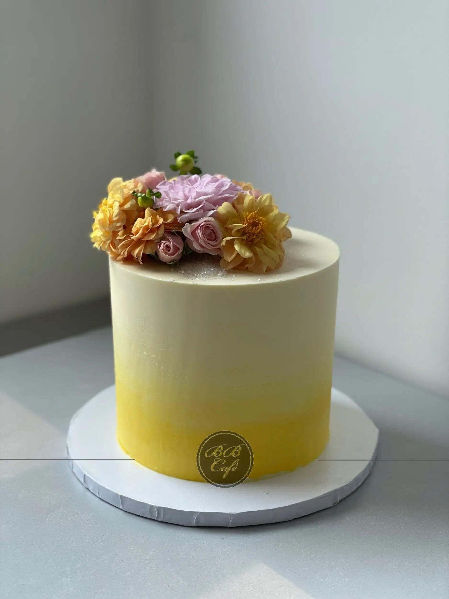 Ombre With Fresh Flowers On Buttercream - BB Cafe & Bake – BB Cafe ...