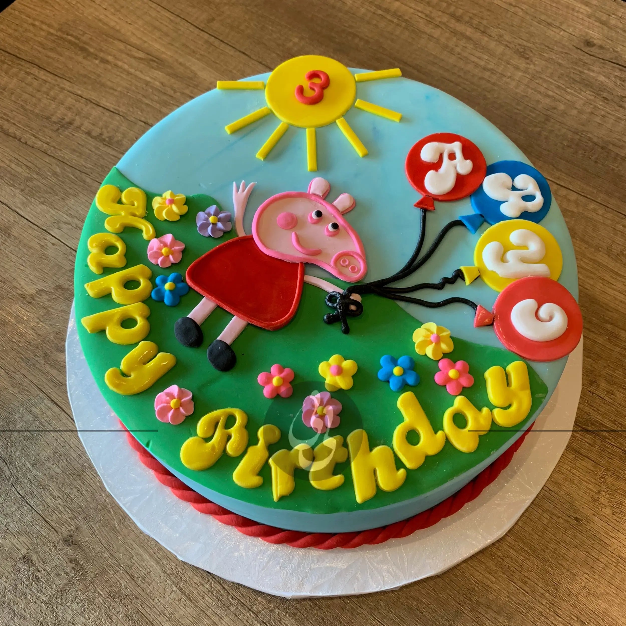 Peppa pig & balloons - custom cake