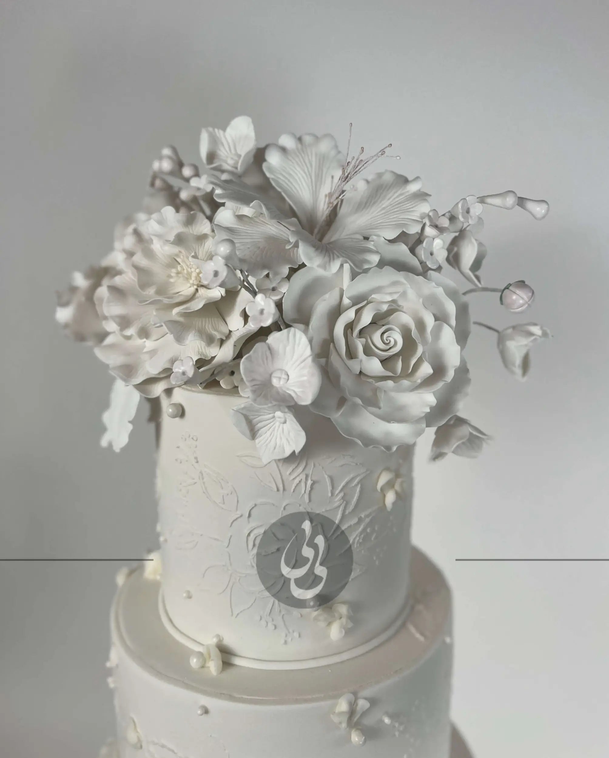 Sugar flower crown - wedding cake
