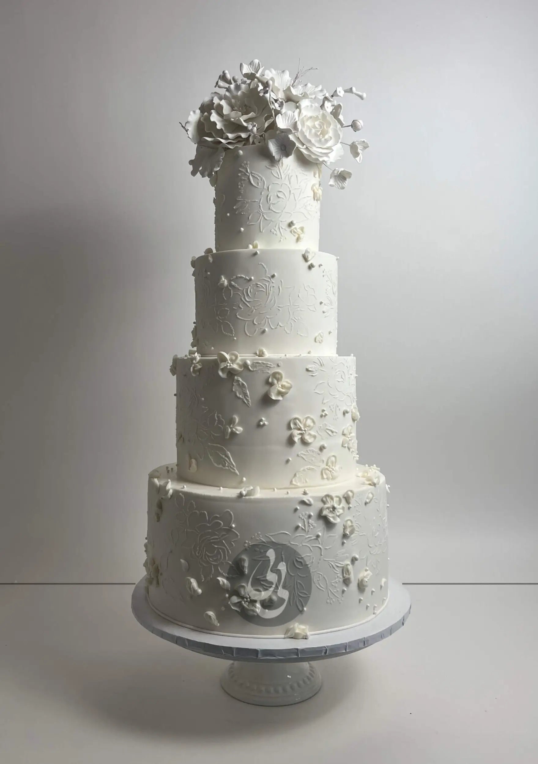 Sugar flower crown - wedding cake