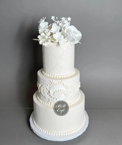 Sugar flower crown - wedding cake