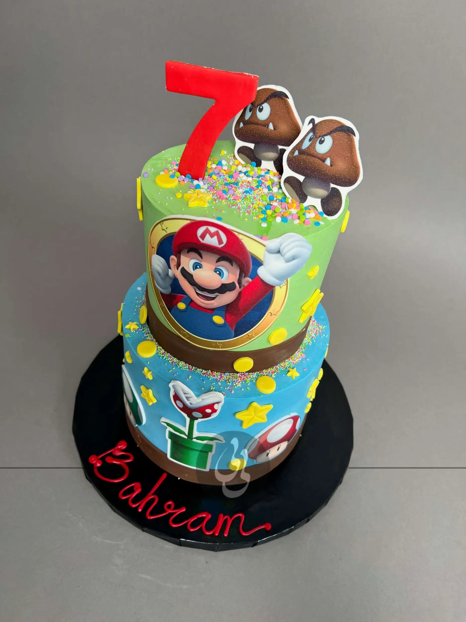 Super mario edible print on buttercream - custom cake
