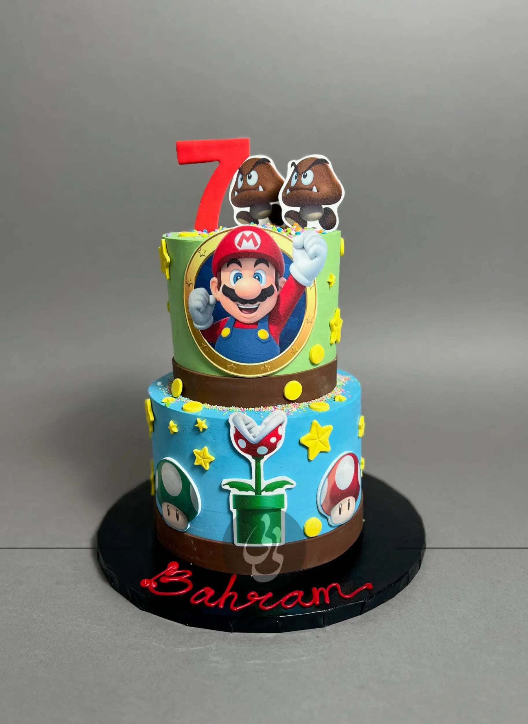 Super mario edible print on buttercream - custom cake