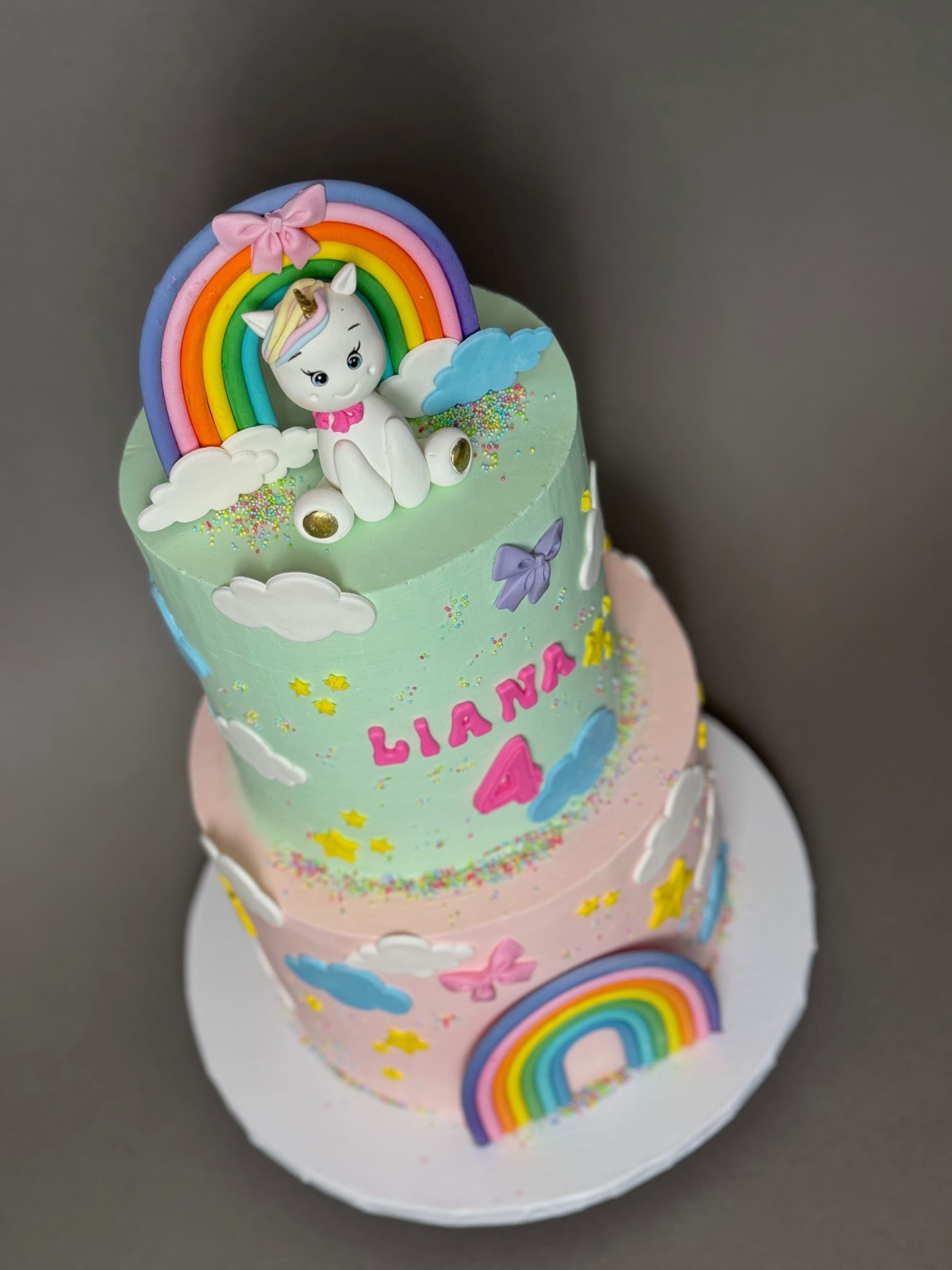 Unicorn and pastel rainbow - custom cake
