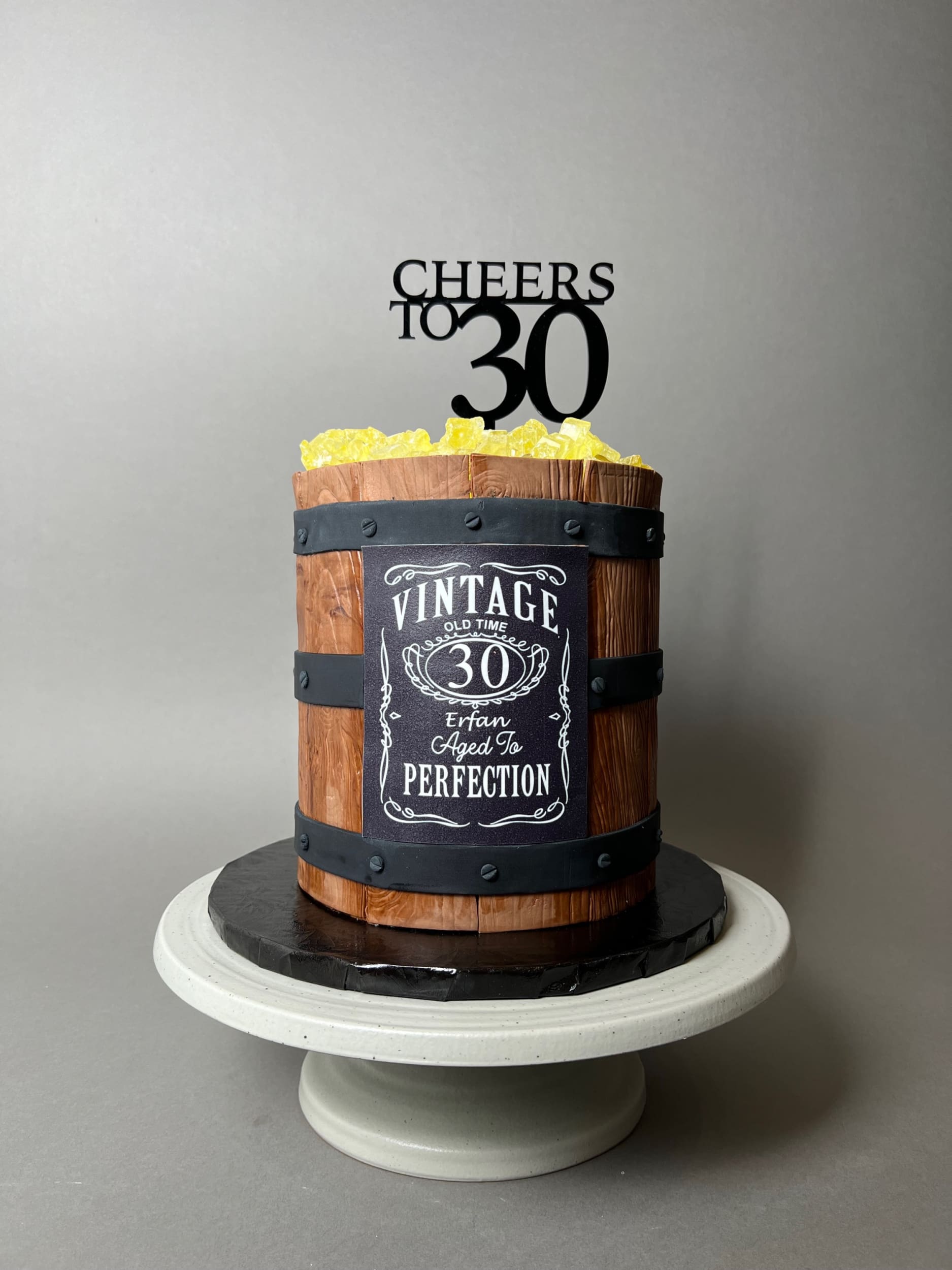 Vintage barrel - custom cake