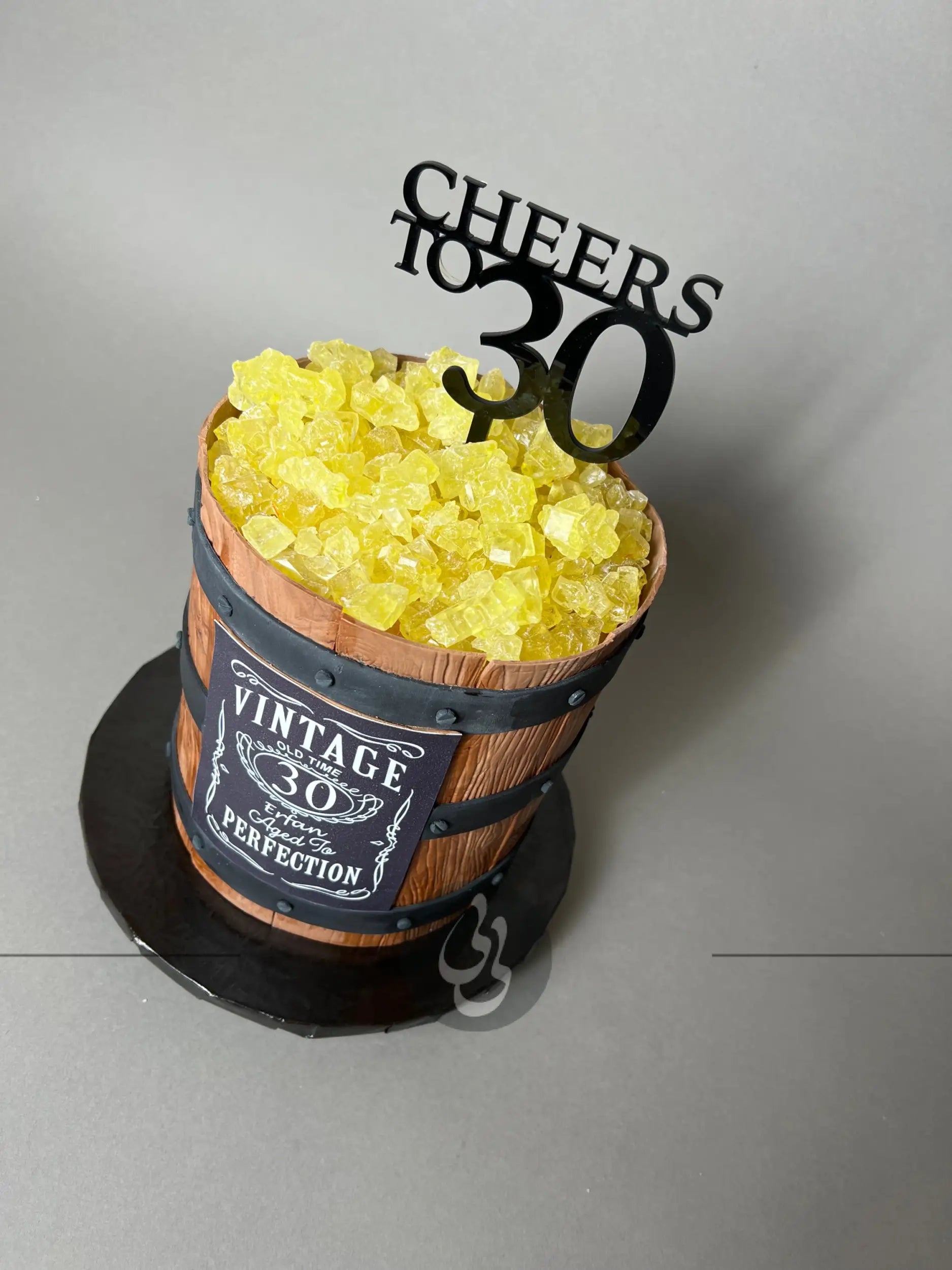 Vintage barrel - custom cake