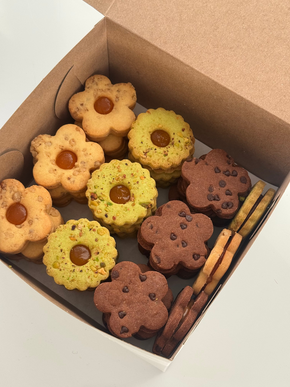 Assorted Flower Shaped Cookie Box