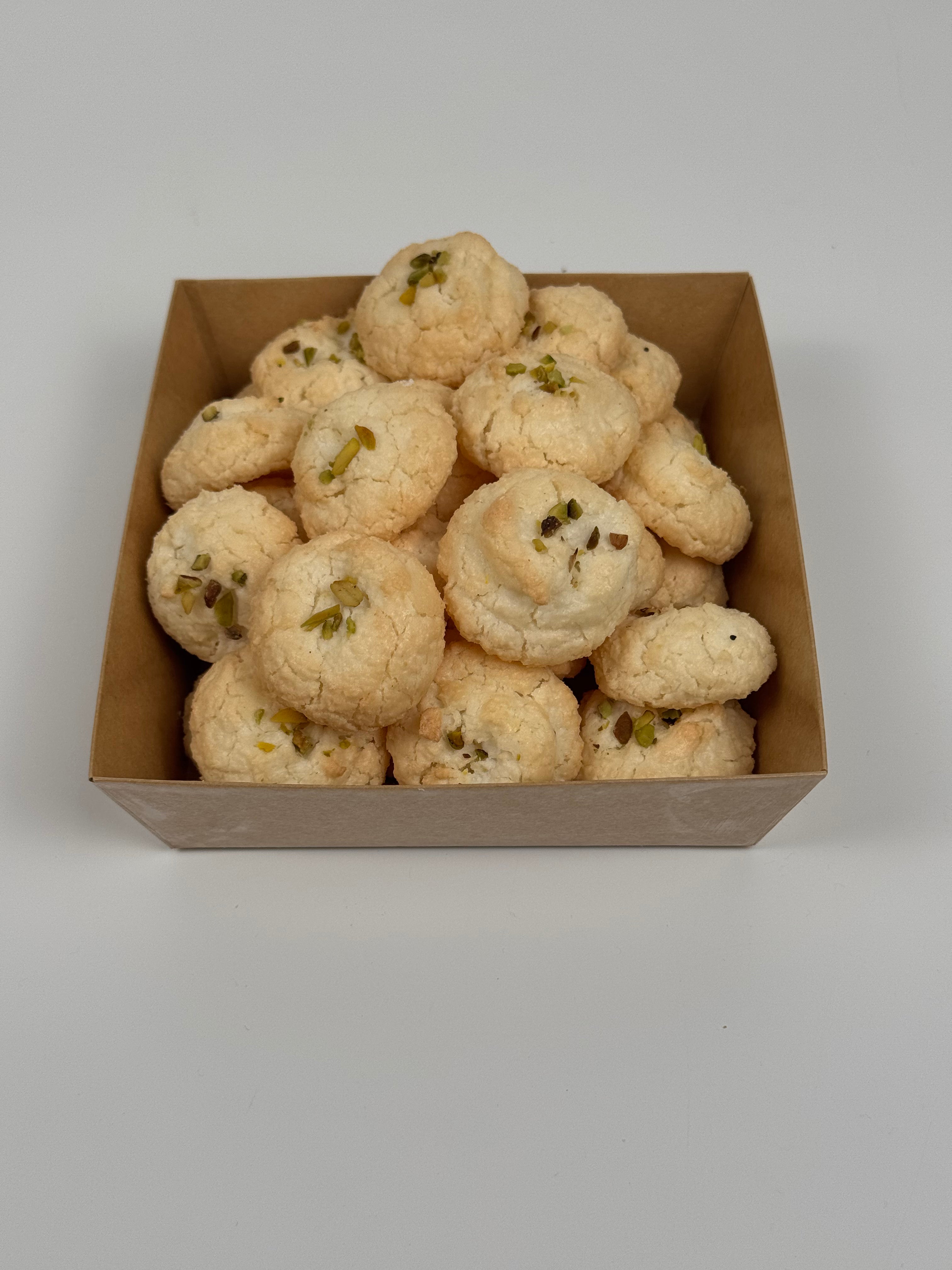 Coconut Cookie - نارگیلی