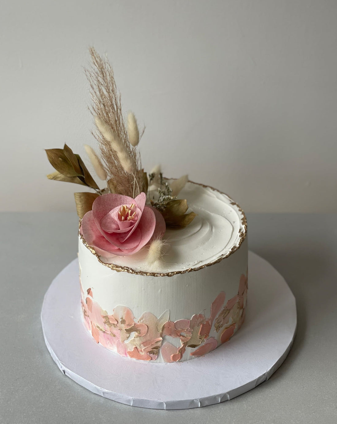 Abstract palette knife on whipped cream - custom cake