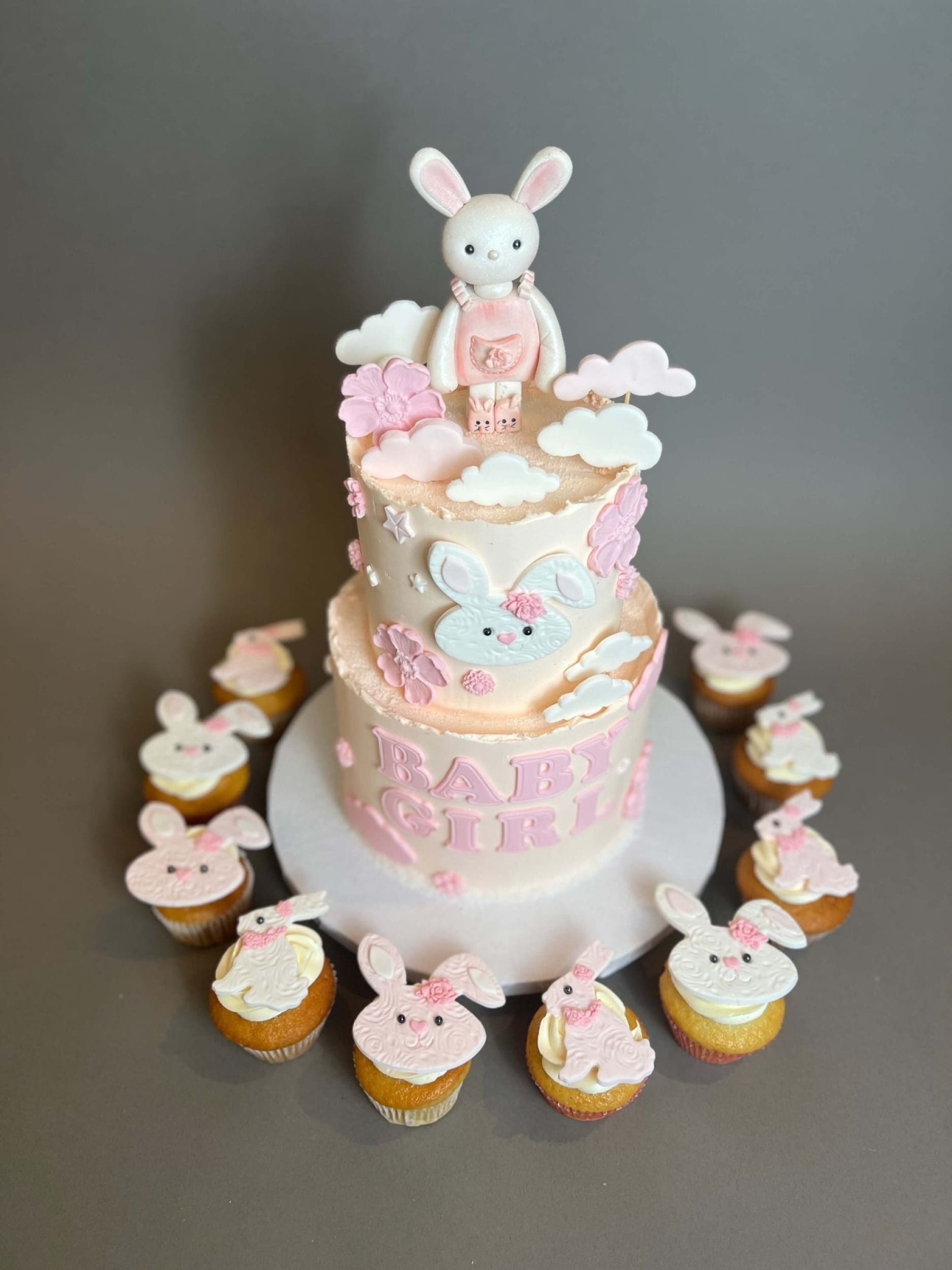 Animals &amp; clouds on buttercream - custom cake