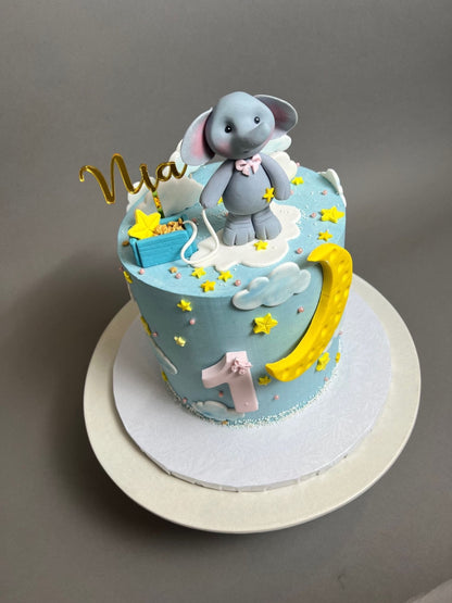 Animals stars &amp; moon on buttercream - custom cake